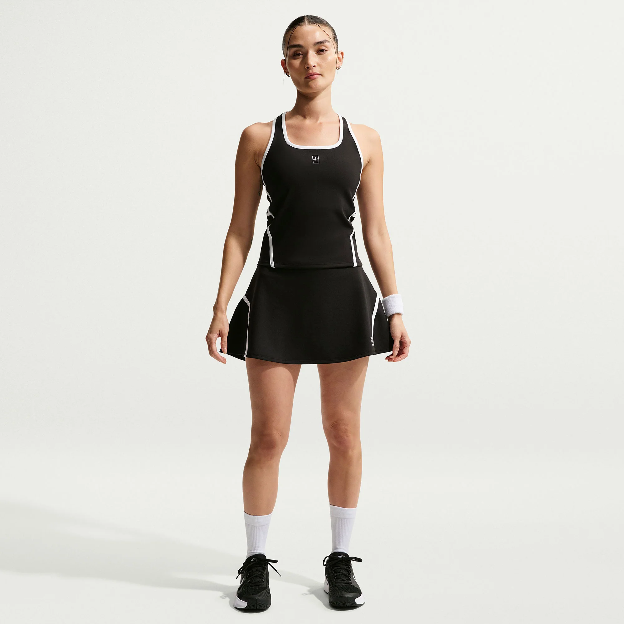 Nike Advantage Women's Dri-FIT High-Waisted Tennis Skirt