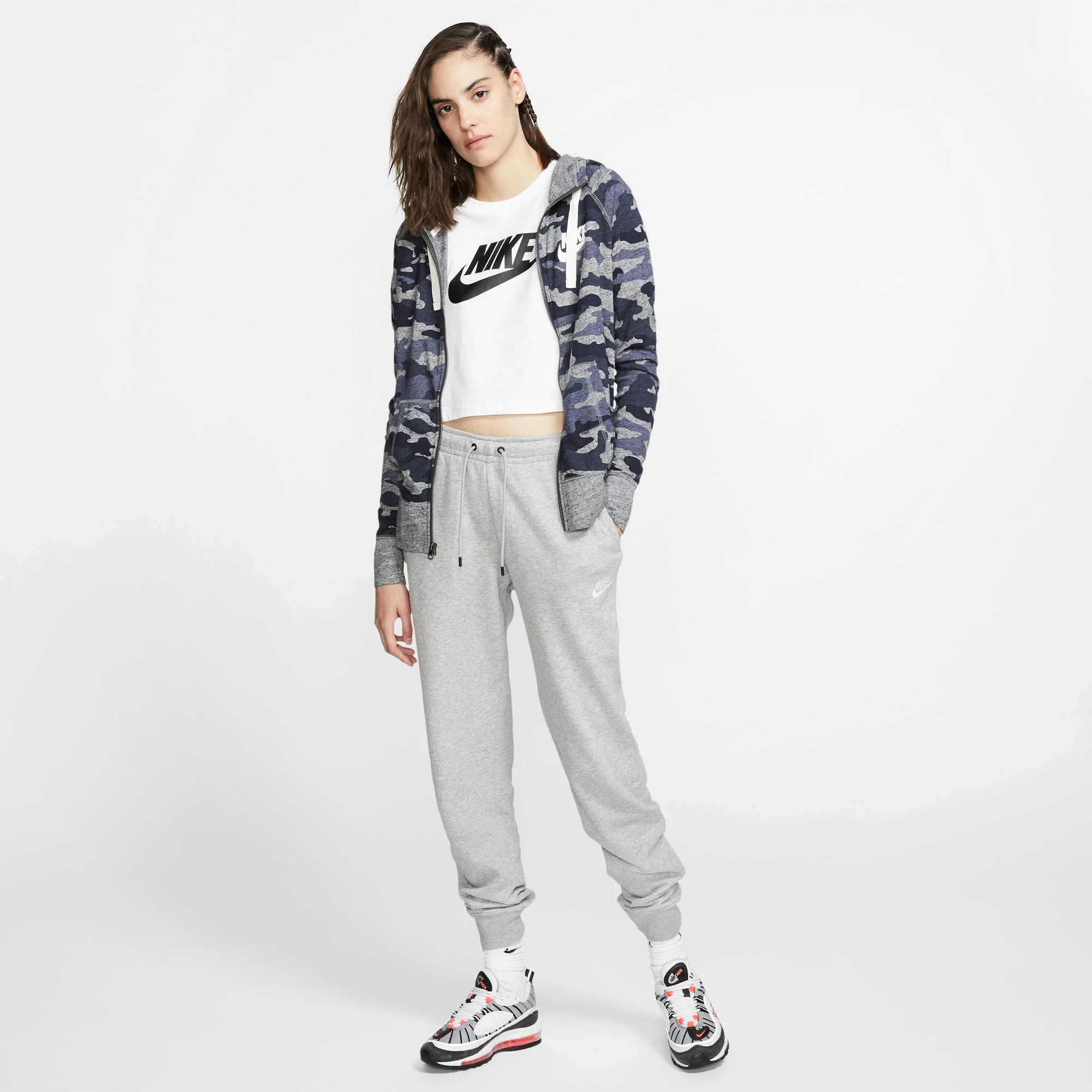 Nike Essential Women's Fleece Pants - Image 3