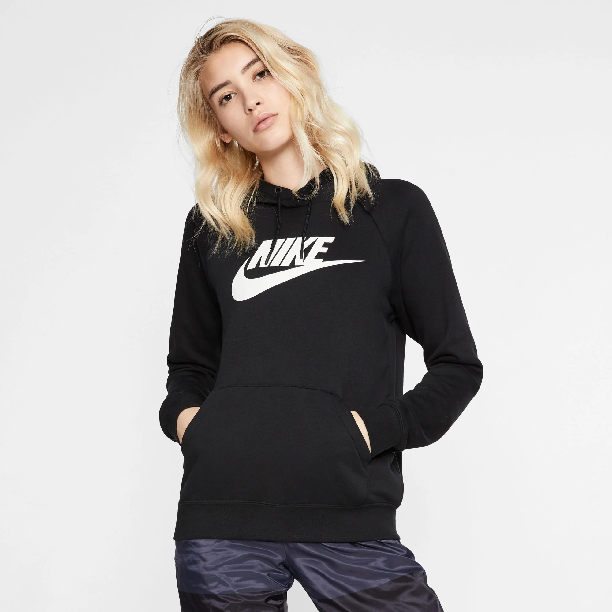 Nike Essential Women's Fleece Pullover Hoodie