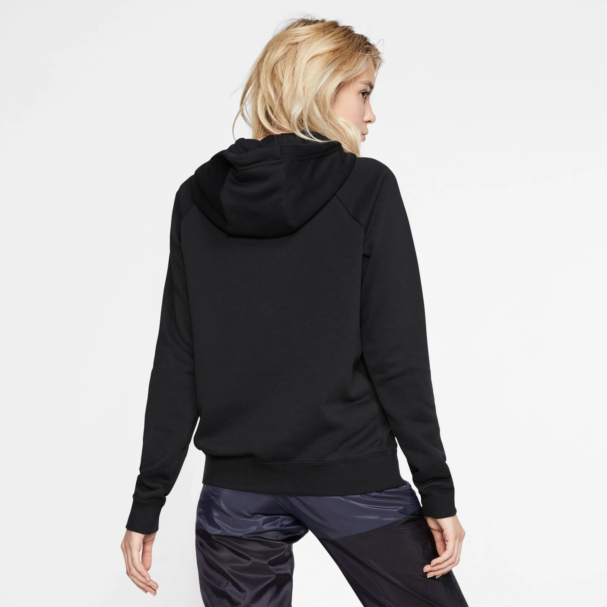 Nike Essential Women's Fleece Pullover Hoodie - Image 2