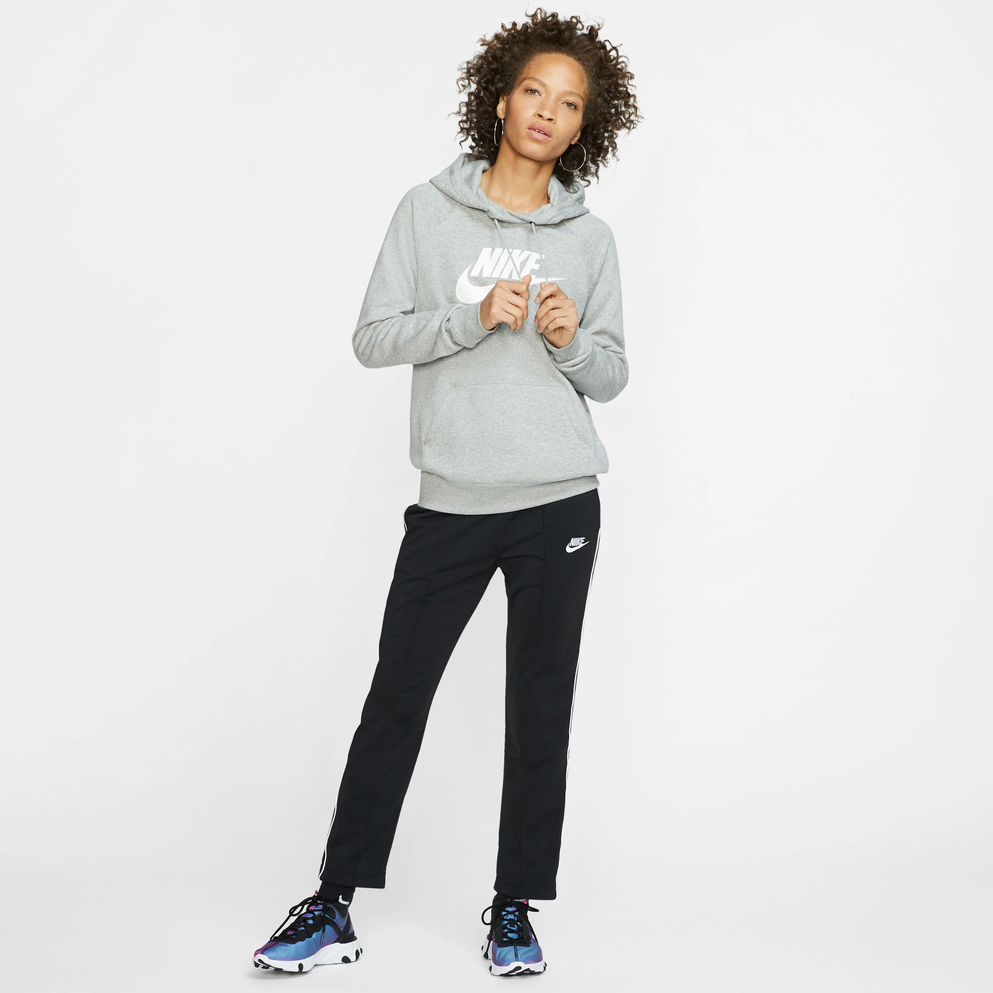 Nike Essential Women's Fleece Pullover Hoodie - Image 3