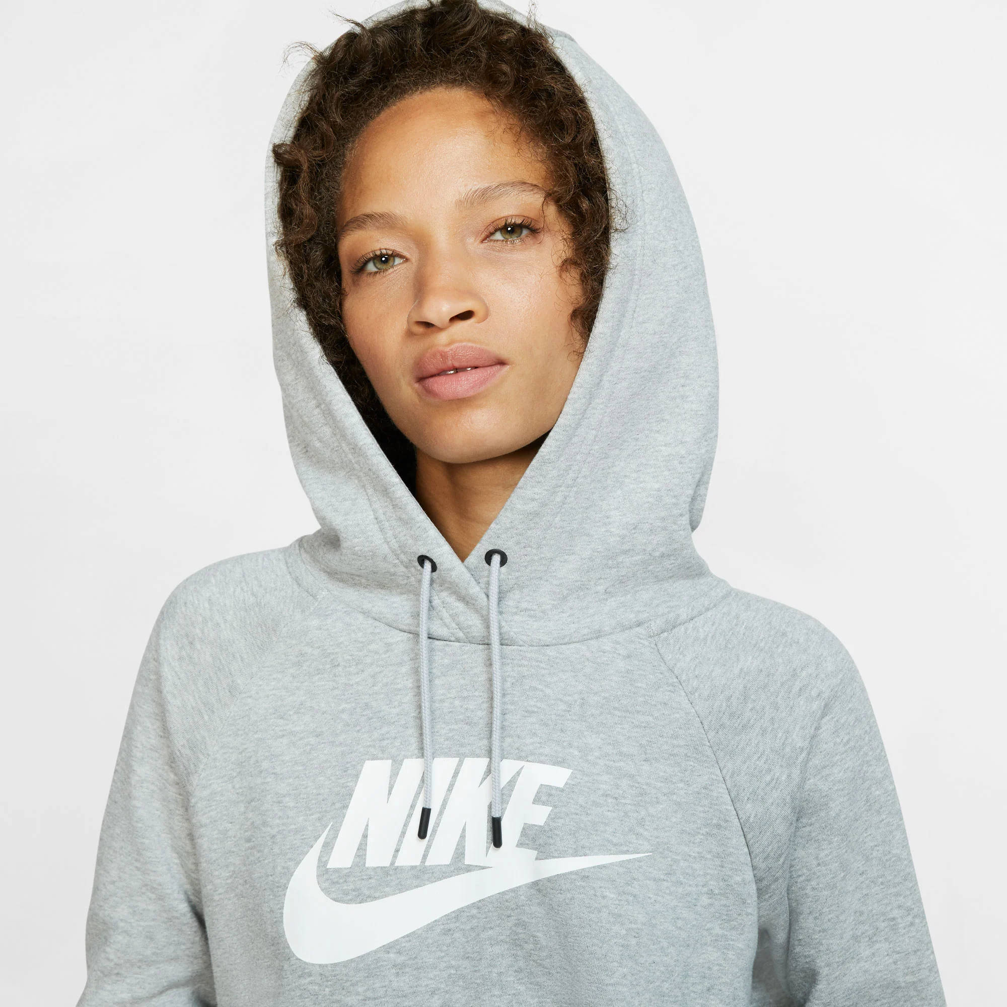 Nike Essential Women's Fleece Pullover Hoodie - Image 4