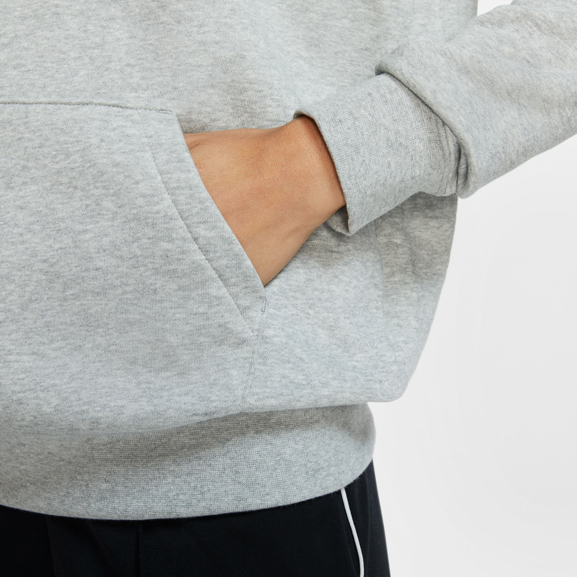 Nike Essential Women's Fleece Pullover Hoodie - Image 5