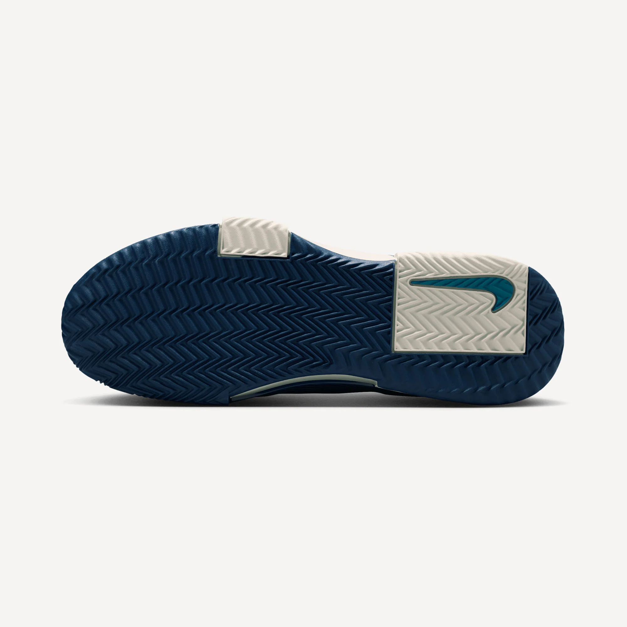 Nike GP Challenge 1.5 Men's Clay Court Tennis Shoes - Image 2