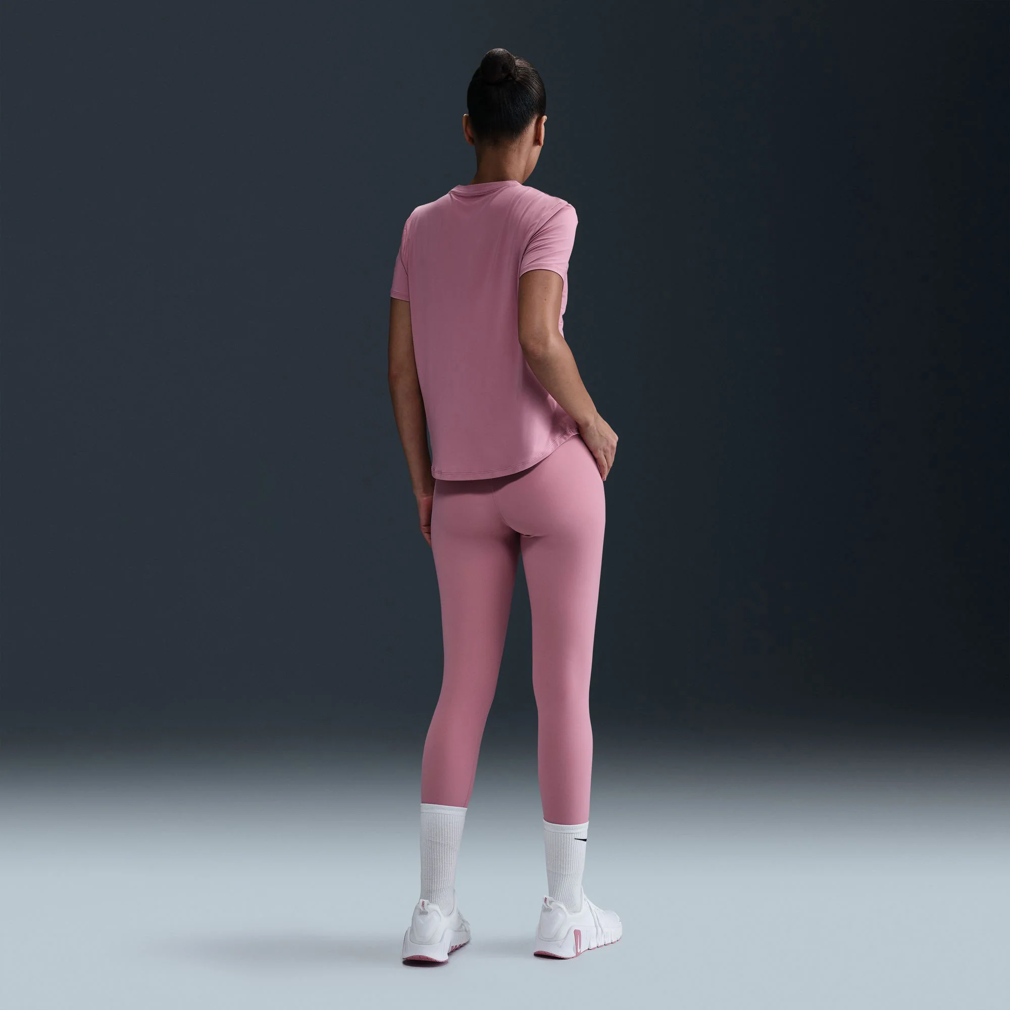 Nike One Classic Women's Dri-FIT Shirt - Image 5