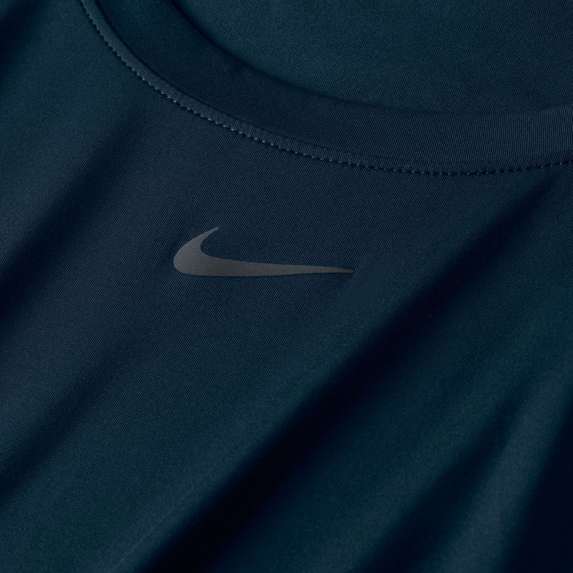 Nike One Classic Women's Dri-FIT Tank - Image 3