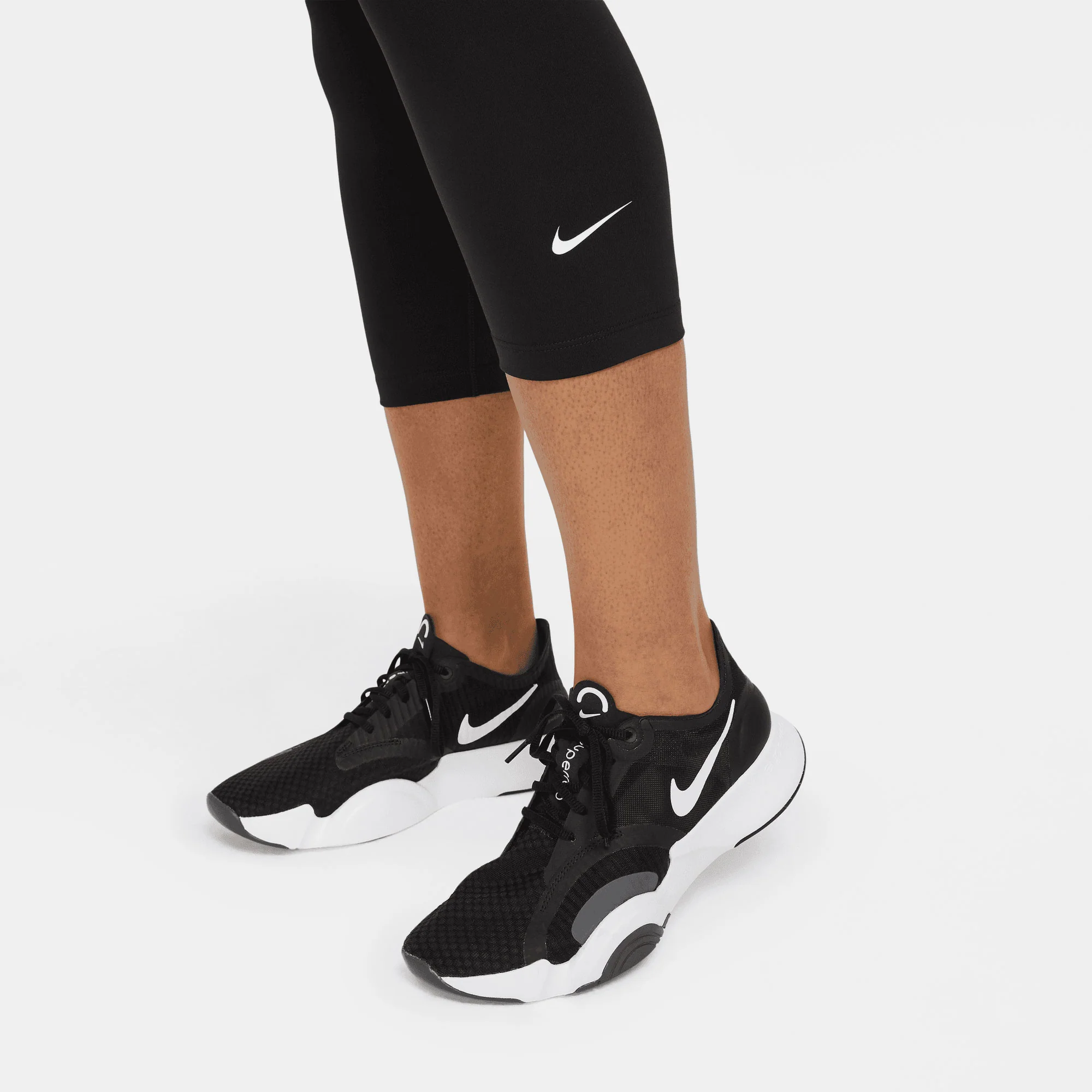 Nike One Dri-FIT Women's Mid-Rise Capri Tights - Image 5