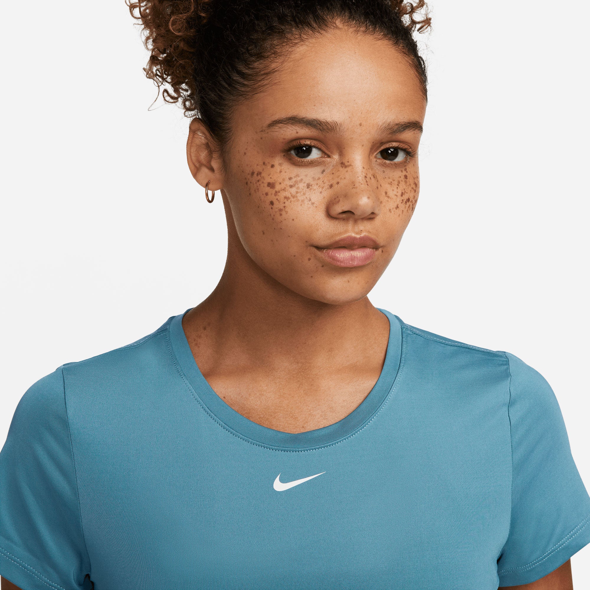 Nike One Dri-FIT Women's Slim Fit Shirt - Image 3