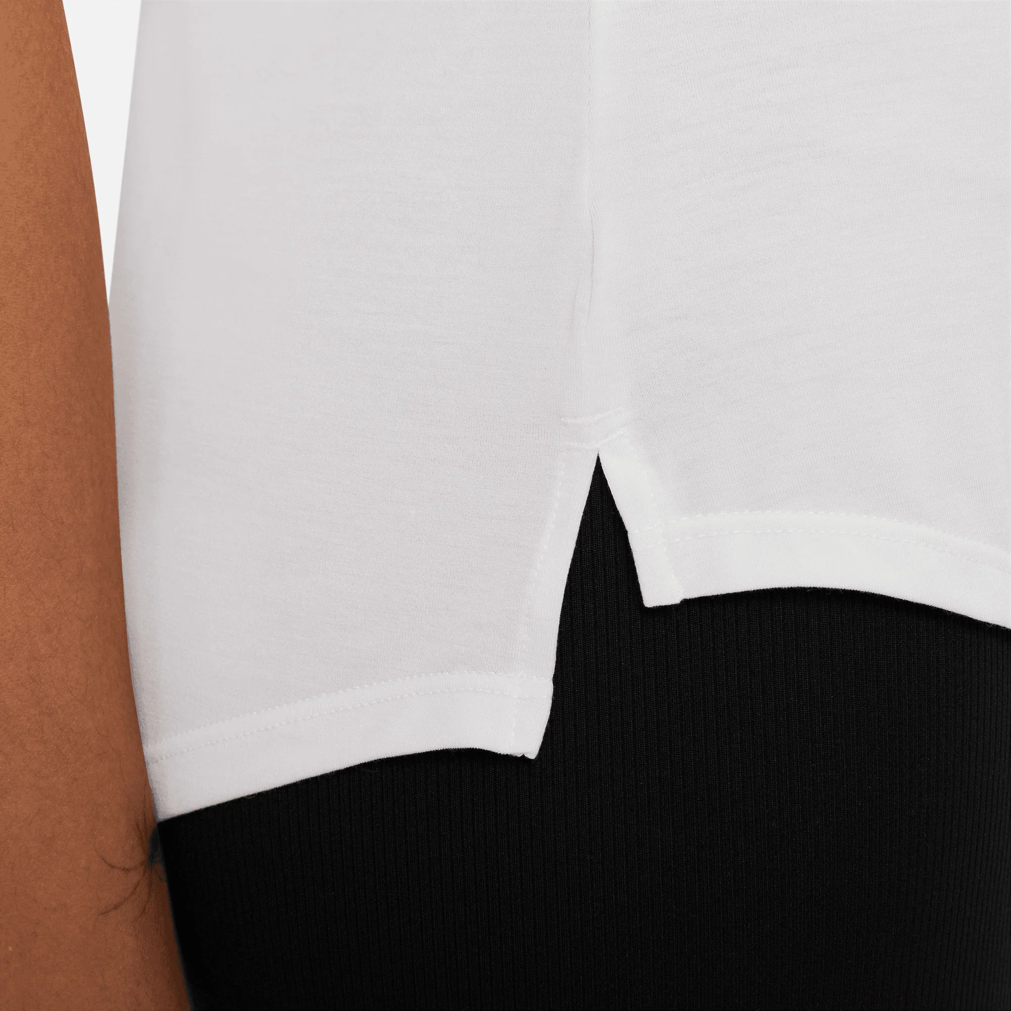 Nike One Luxe Dri-FIT Women's Standard Fit Shirt - Image 4