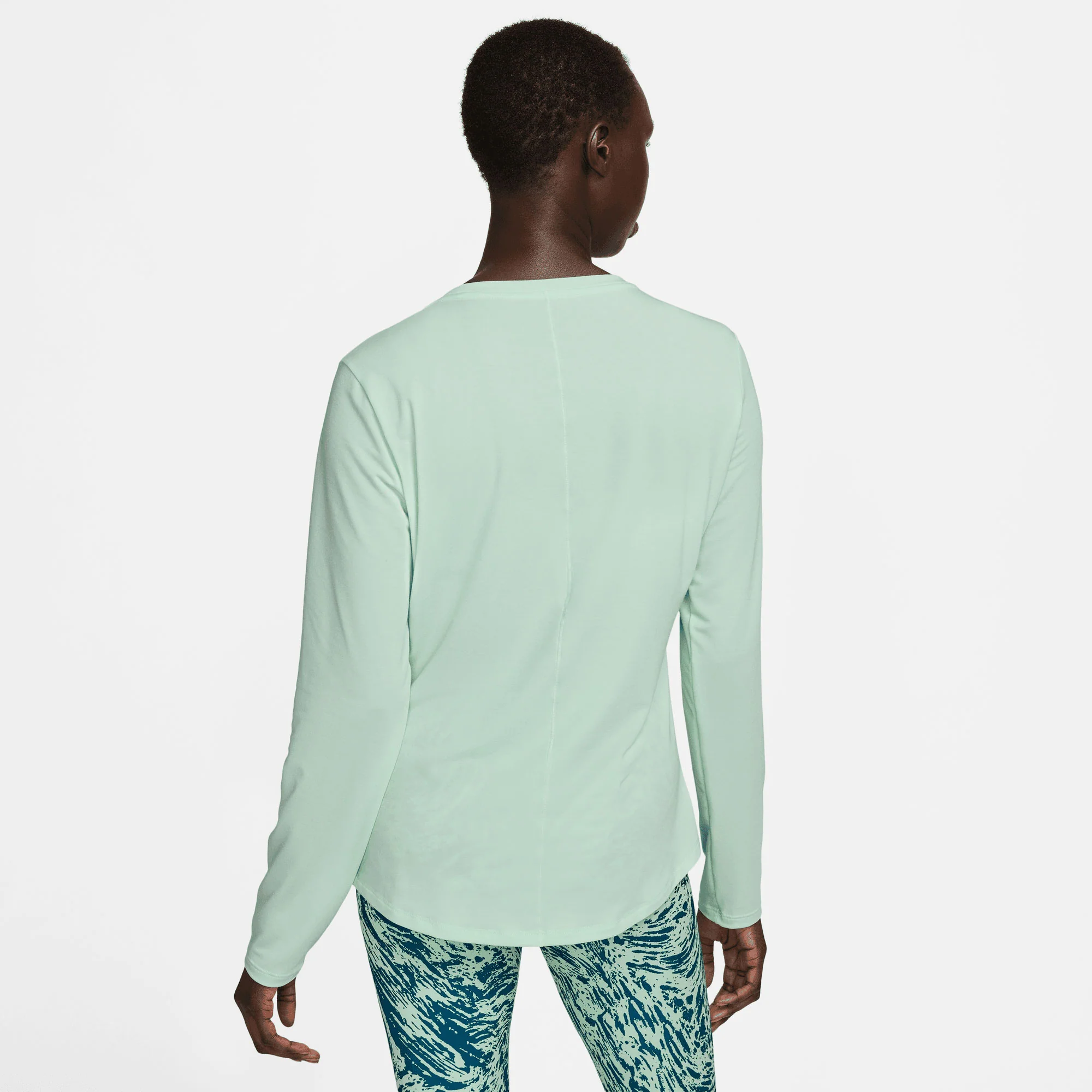 Nike One Luxe Dri-Fit Women's Stardard Fit Long-Sleeve Top - Image 2