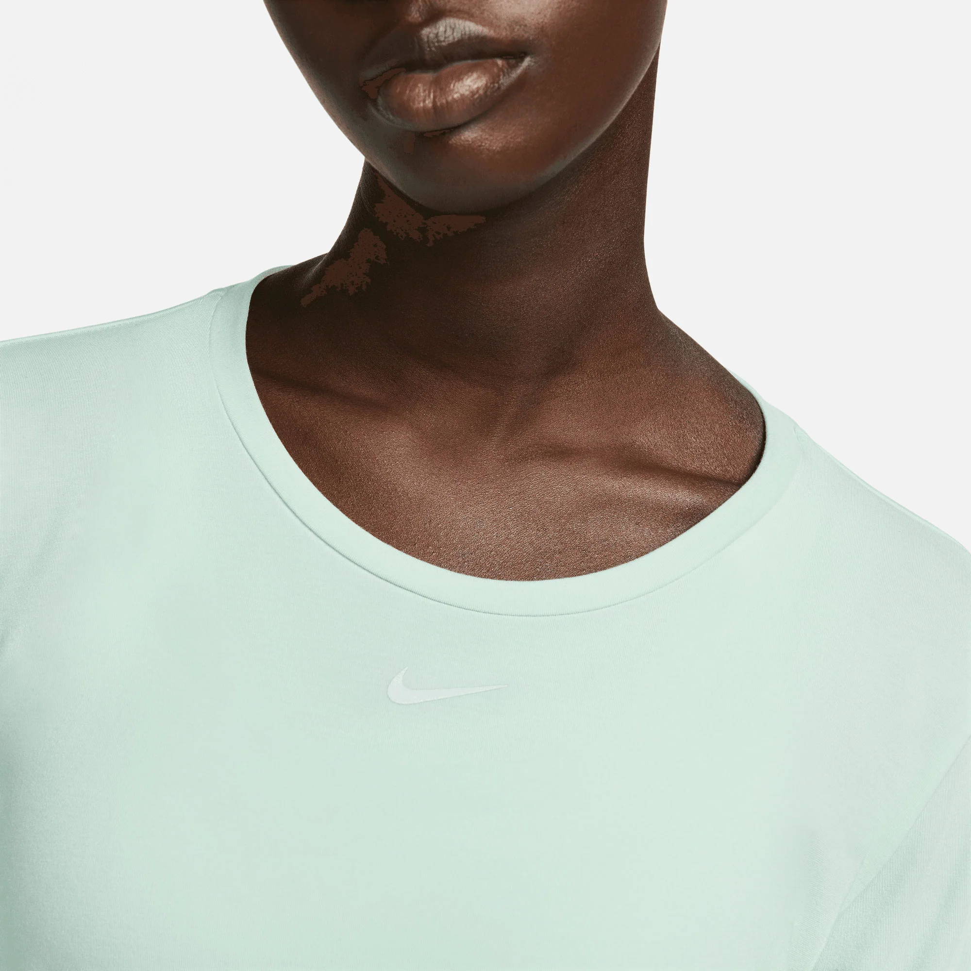 Nike One Luxe Dri-Fit Women's Stardard Fit Long-Sleeve Top - Image 3