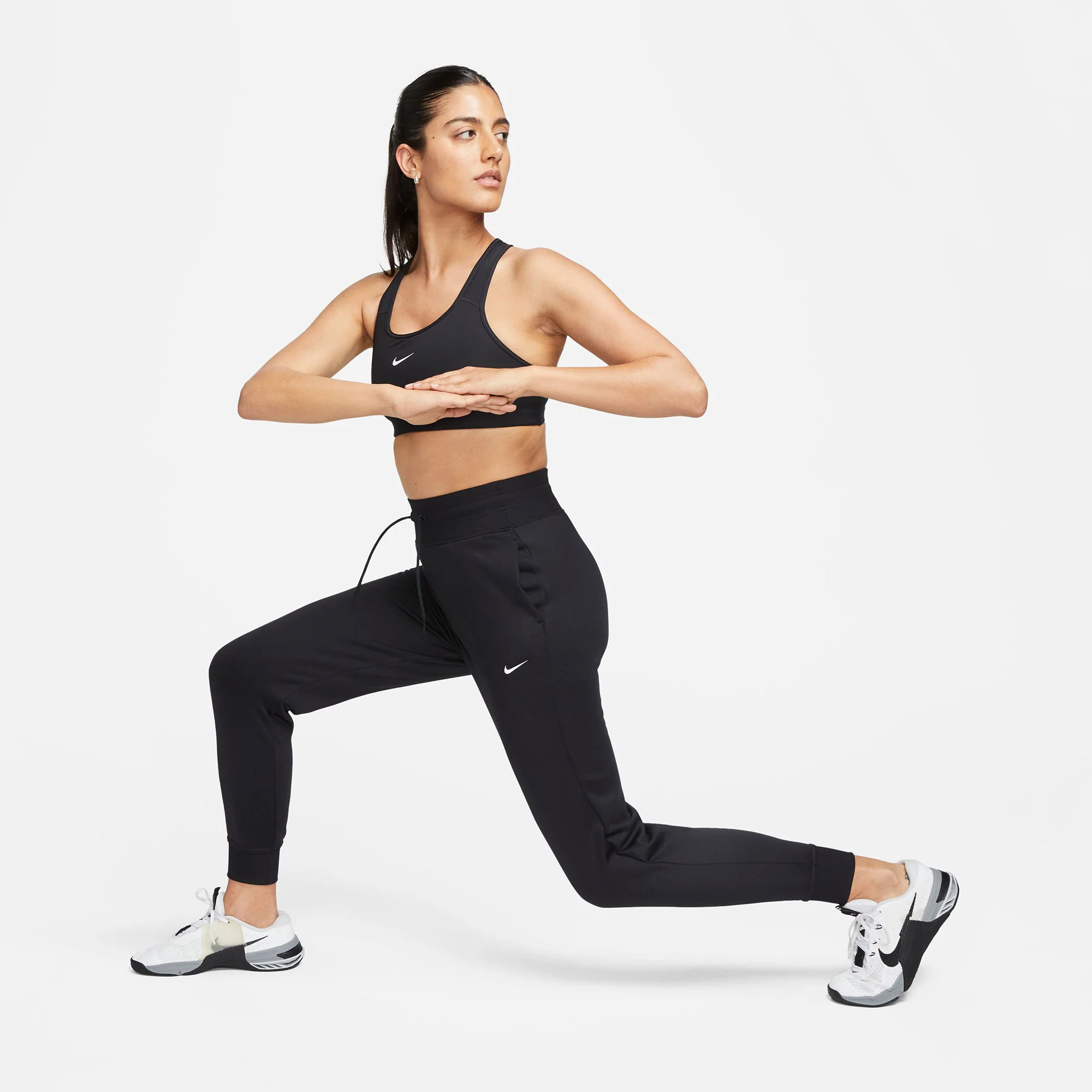 Nike One Therma-FIT Women's Jogger Pants - Image 4