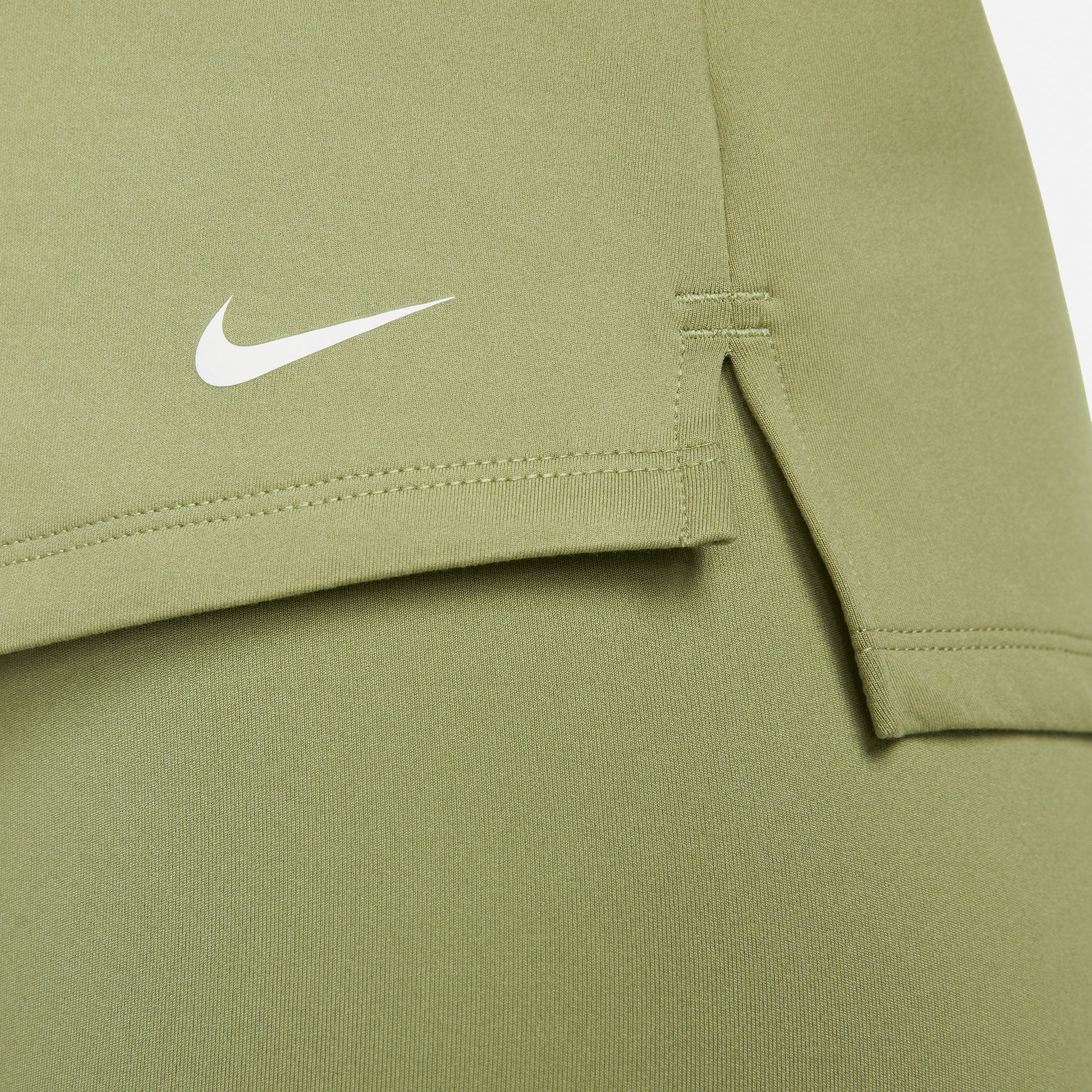 Nike One Therma-FIT Women's Long-Sleeve Half-Zip Top - Image 4