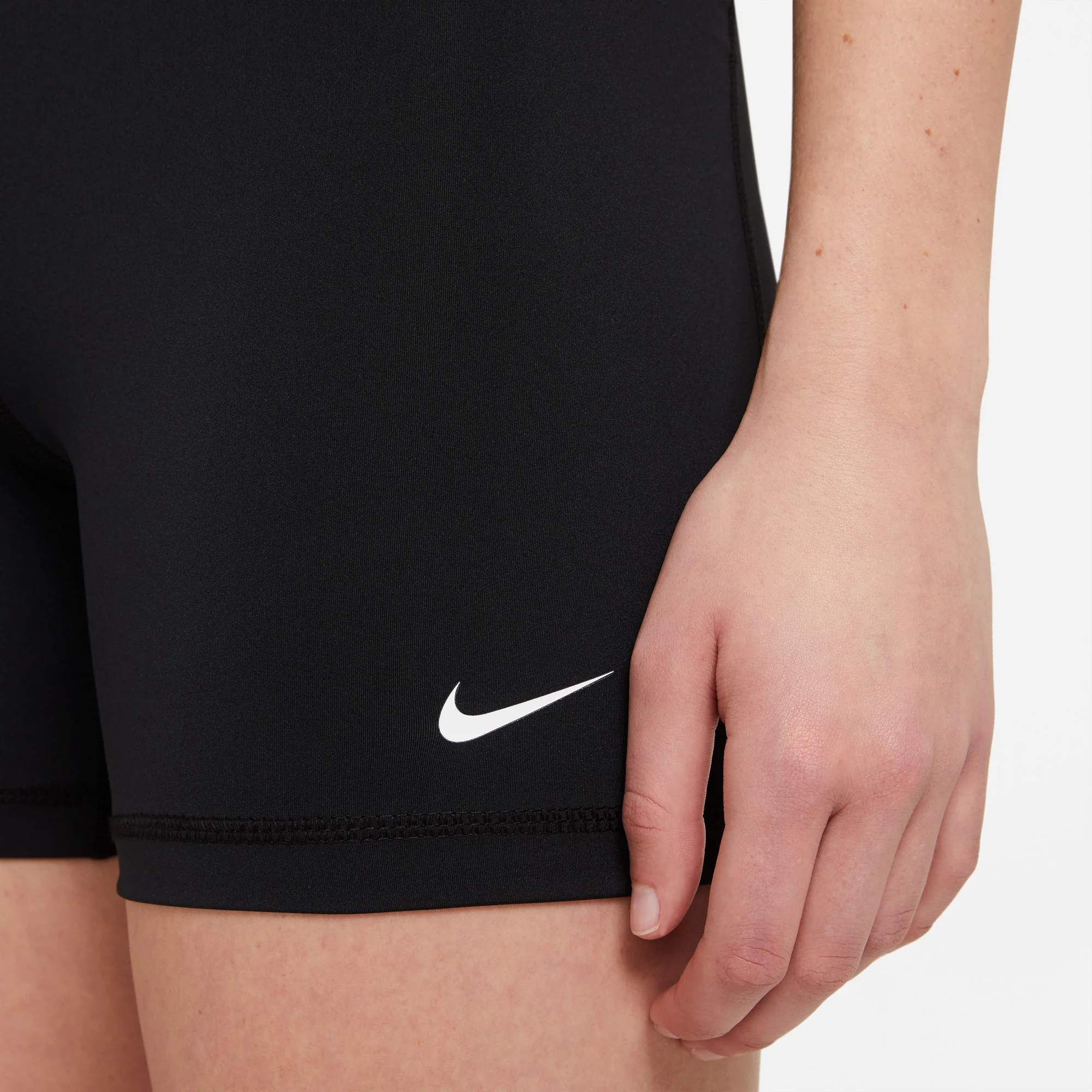 Nike Pro Dri-FIT 365 Women's 5-Inch Shorts - Image 5