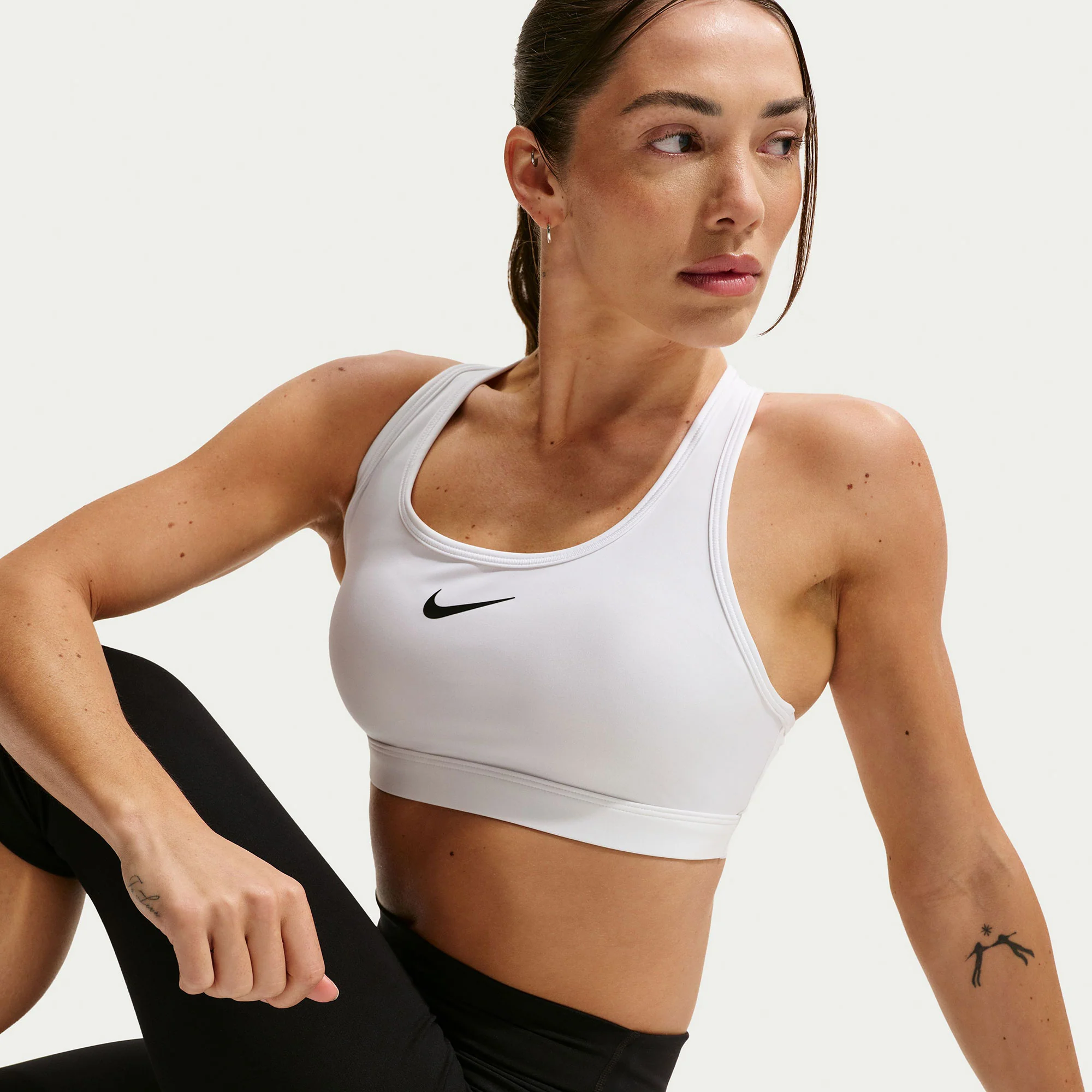 Nike Swoosh Women's Medium-Support Padded Sports Bra - Image 3