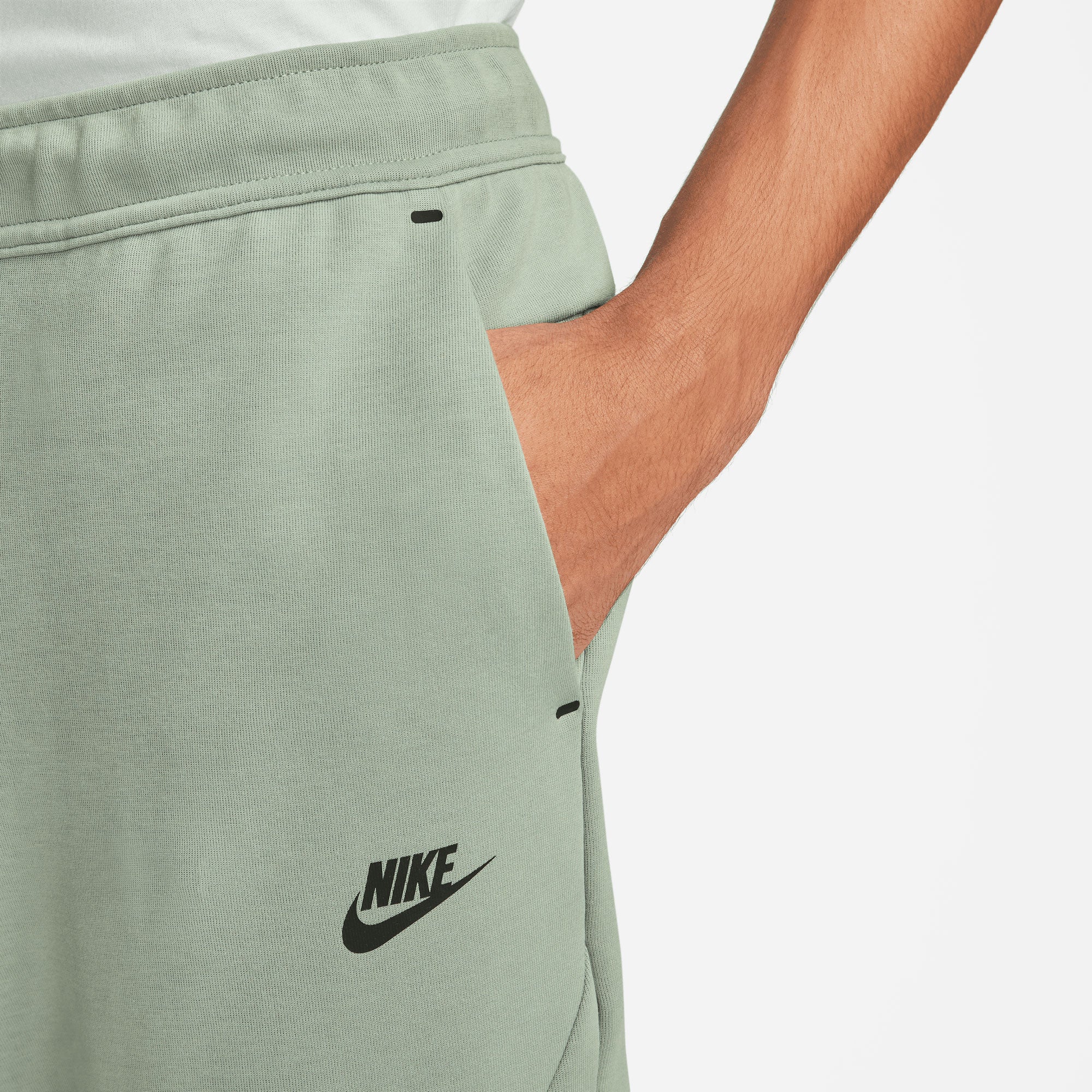 Nike Tech Fleece Men's Pants - Image 3