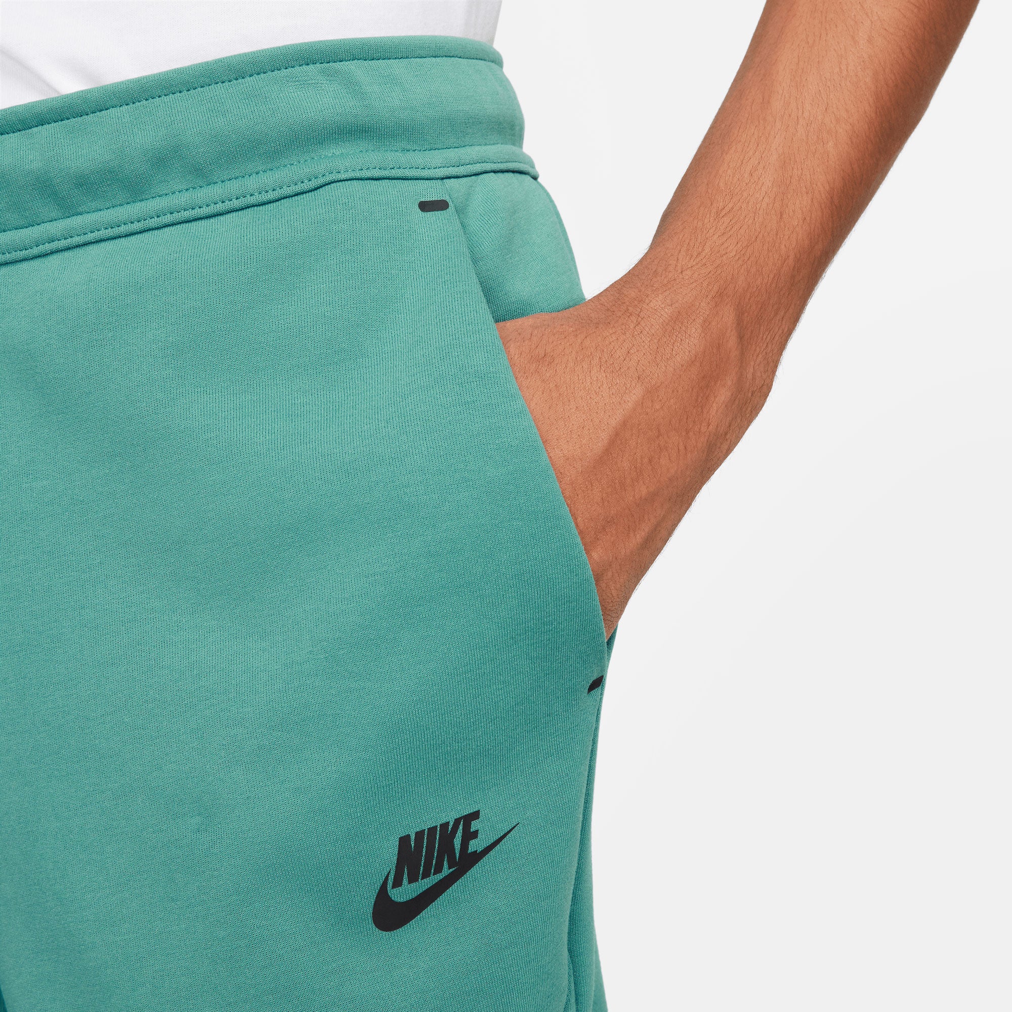 Nike Tech Fleece Men's Pants - Image 3