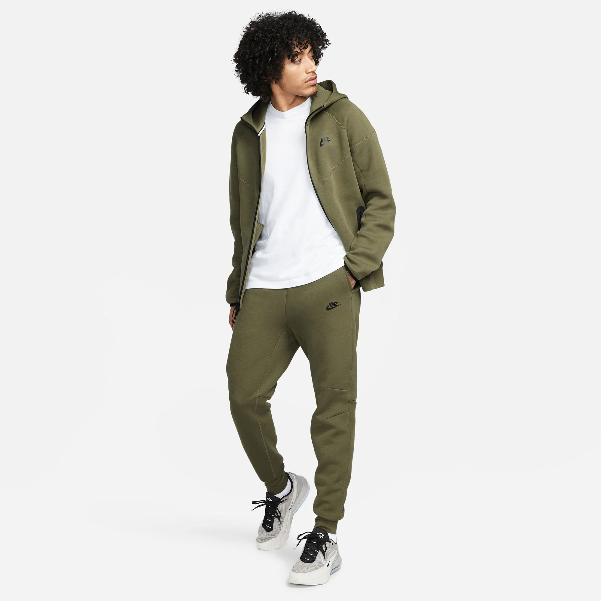 Nike Tech Fleece Men's Pants - Image 8