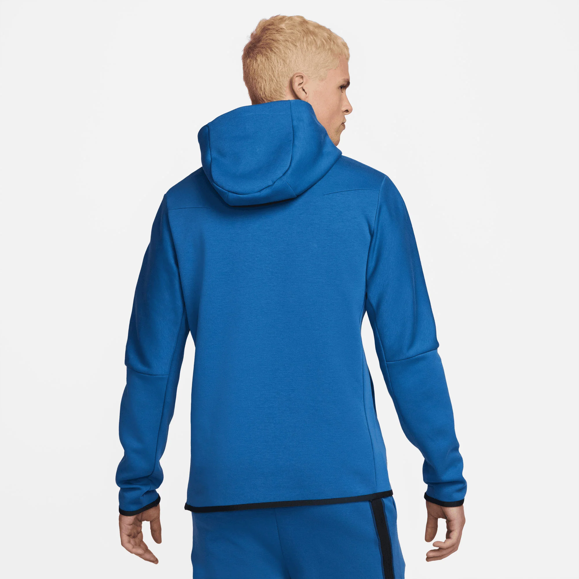 Nike Tech Fleece Men's Pullover Hoodie - Image 2