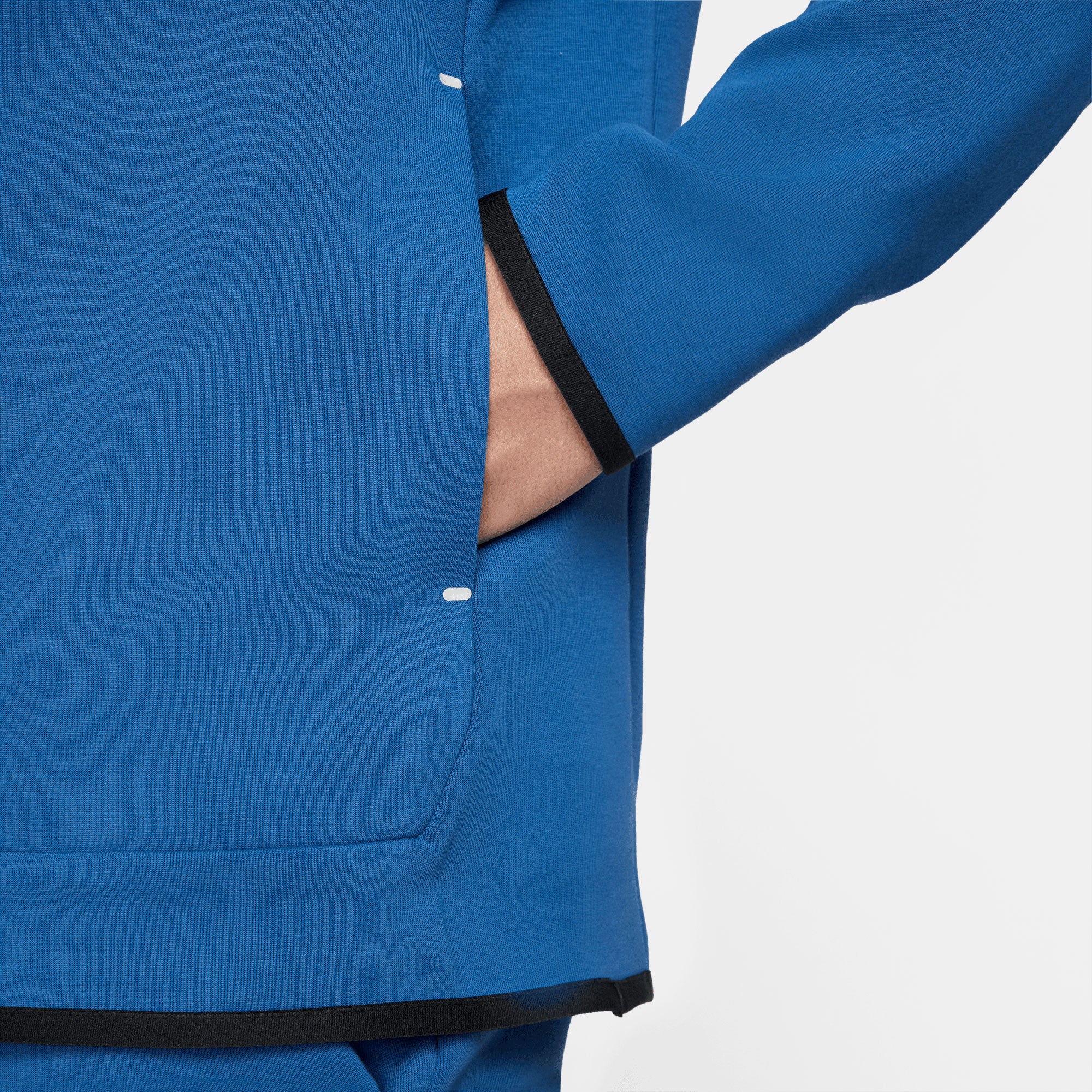 Nike Tech Fleece Men's Pullover Hoodie - Image 5