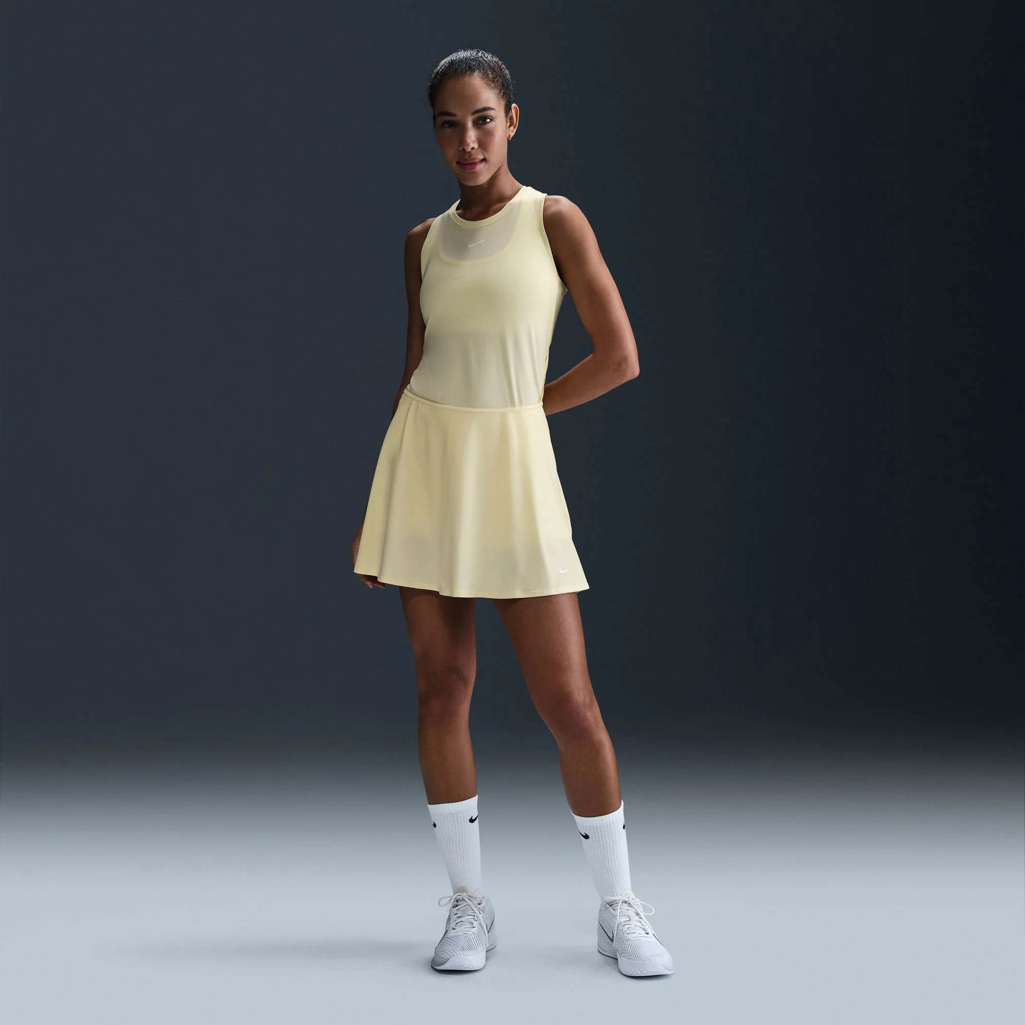 Nike Victory Women's Dri-FIT Mid-Rise Flouncy Tennis Skirt