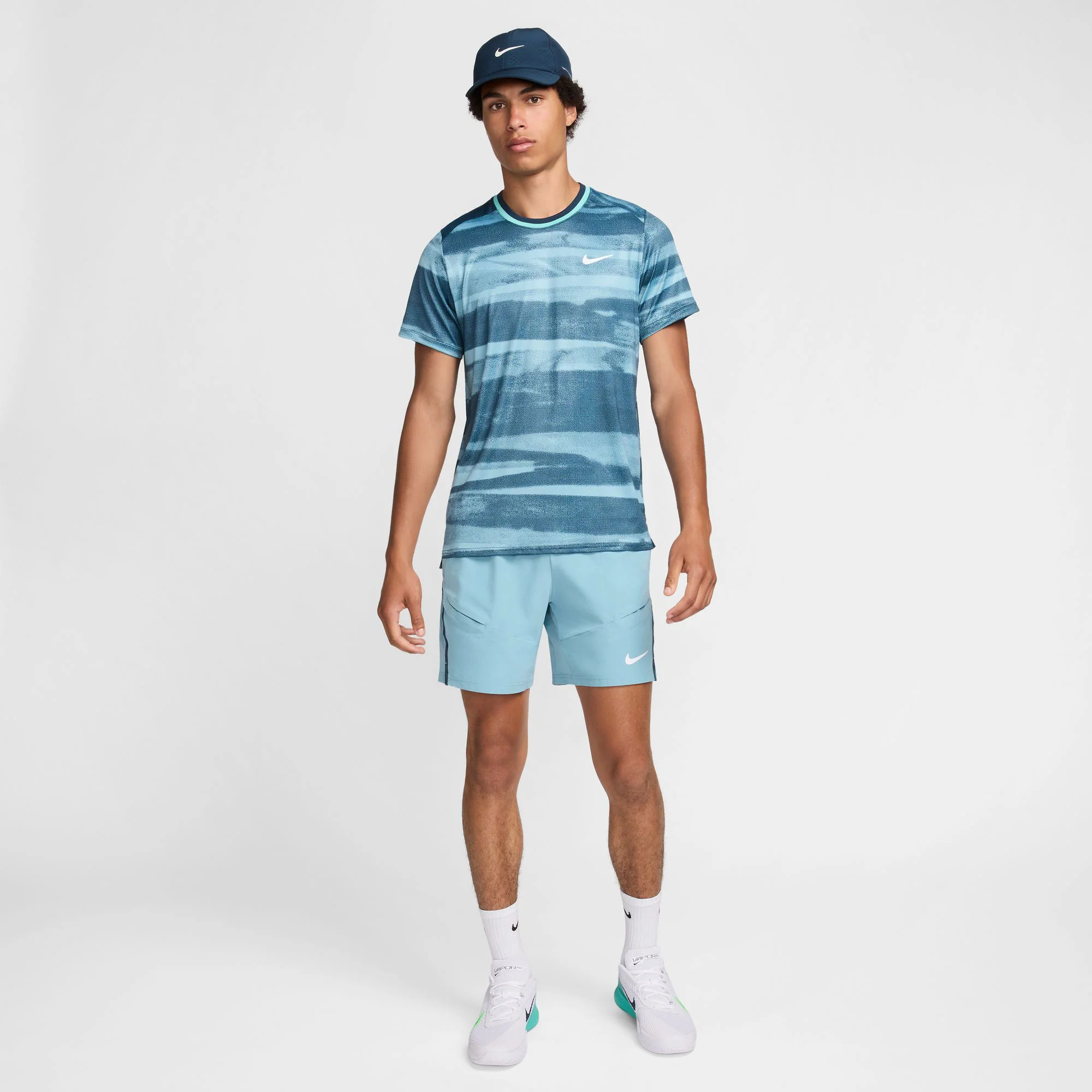 NikeCourt Advantage Men's Dri-FIT Printed Tennis Shirt - Image 5
