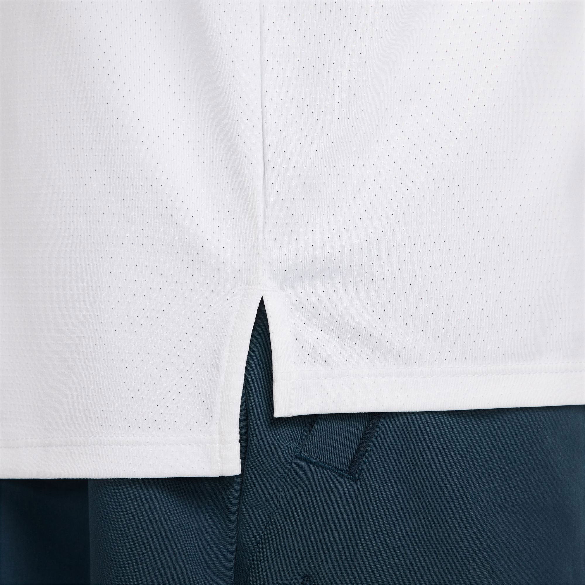 NikeCourt Advantage Men's Dri-FIT Printed Tennis Shirt - Image 4