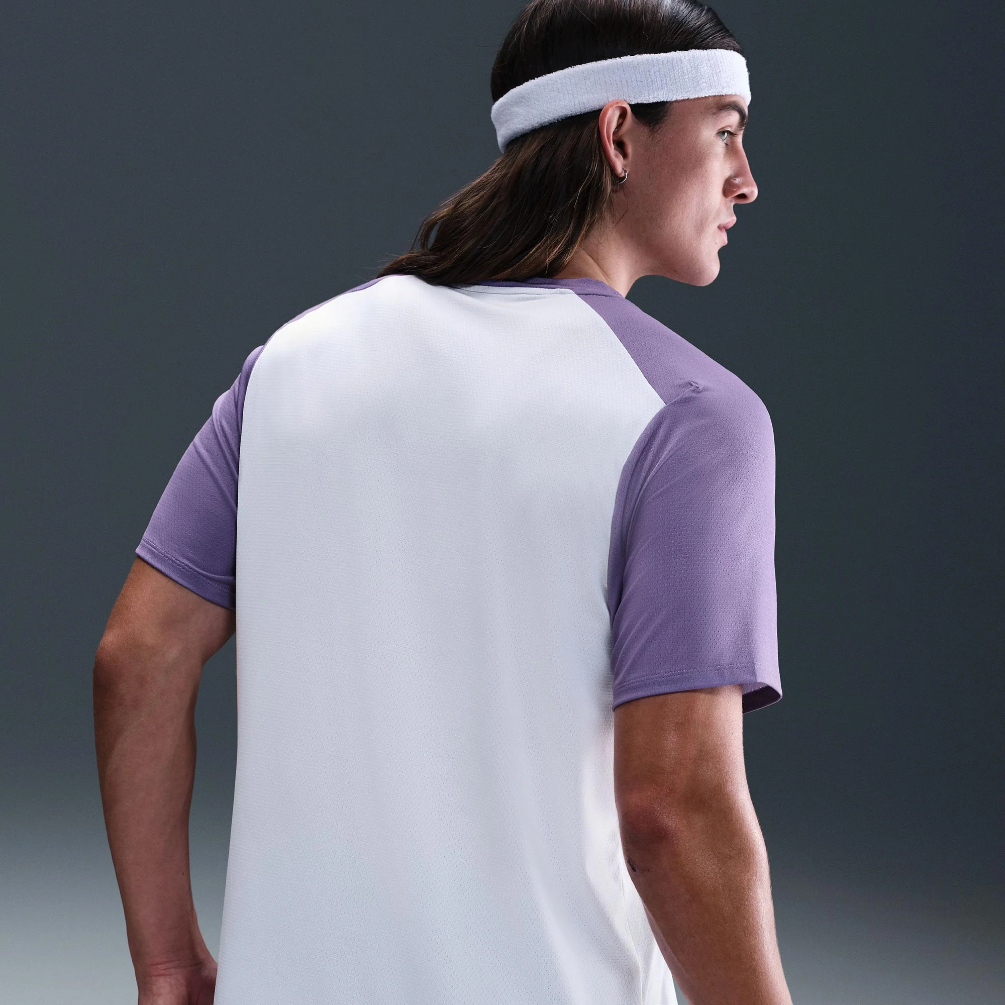 NikeCourt Advantage Men's Dri-FIT Printed Tennis Shirt - Image 2