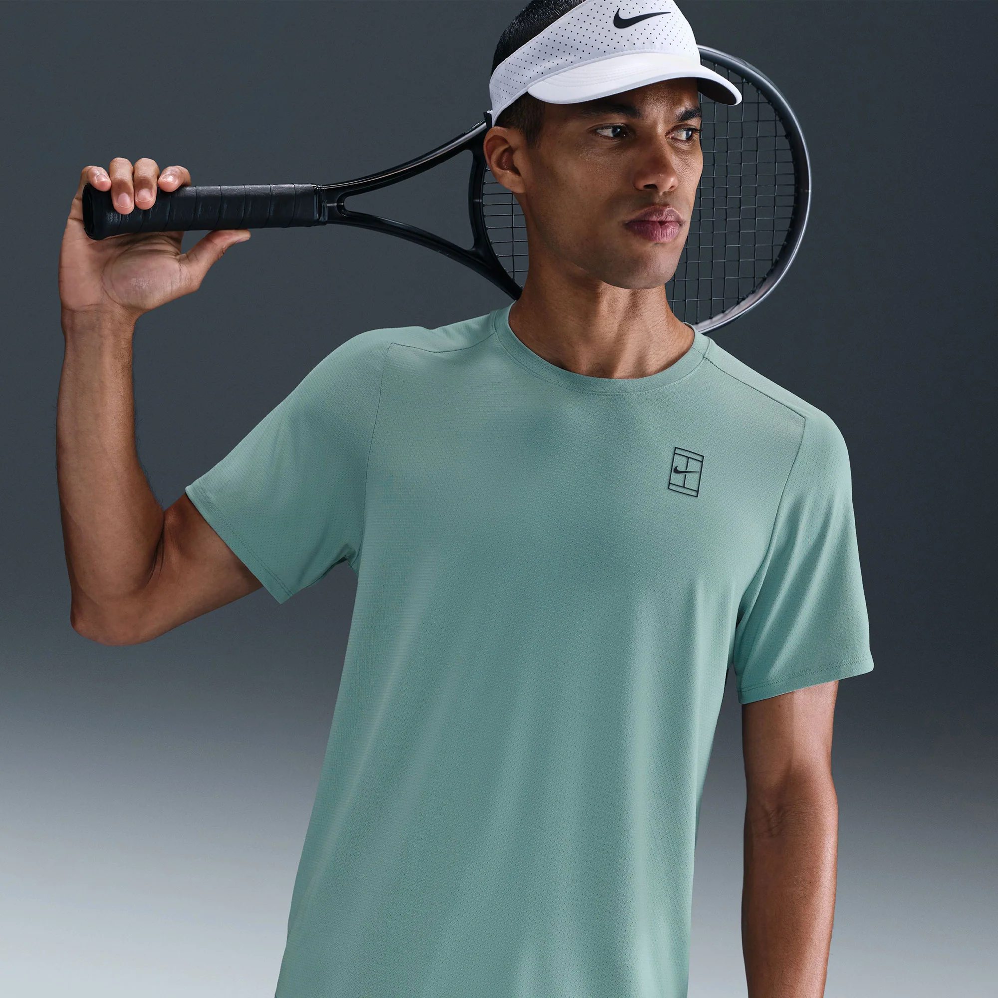 NikeCourt Advantage Men's Dri-FIT Tennis Shirt