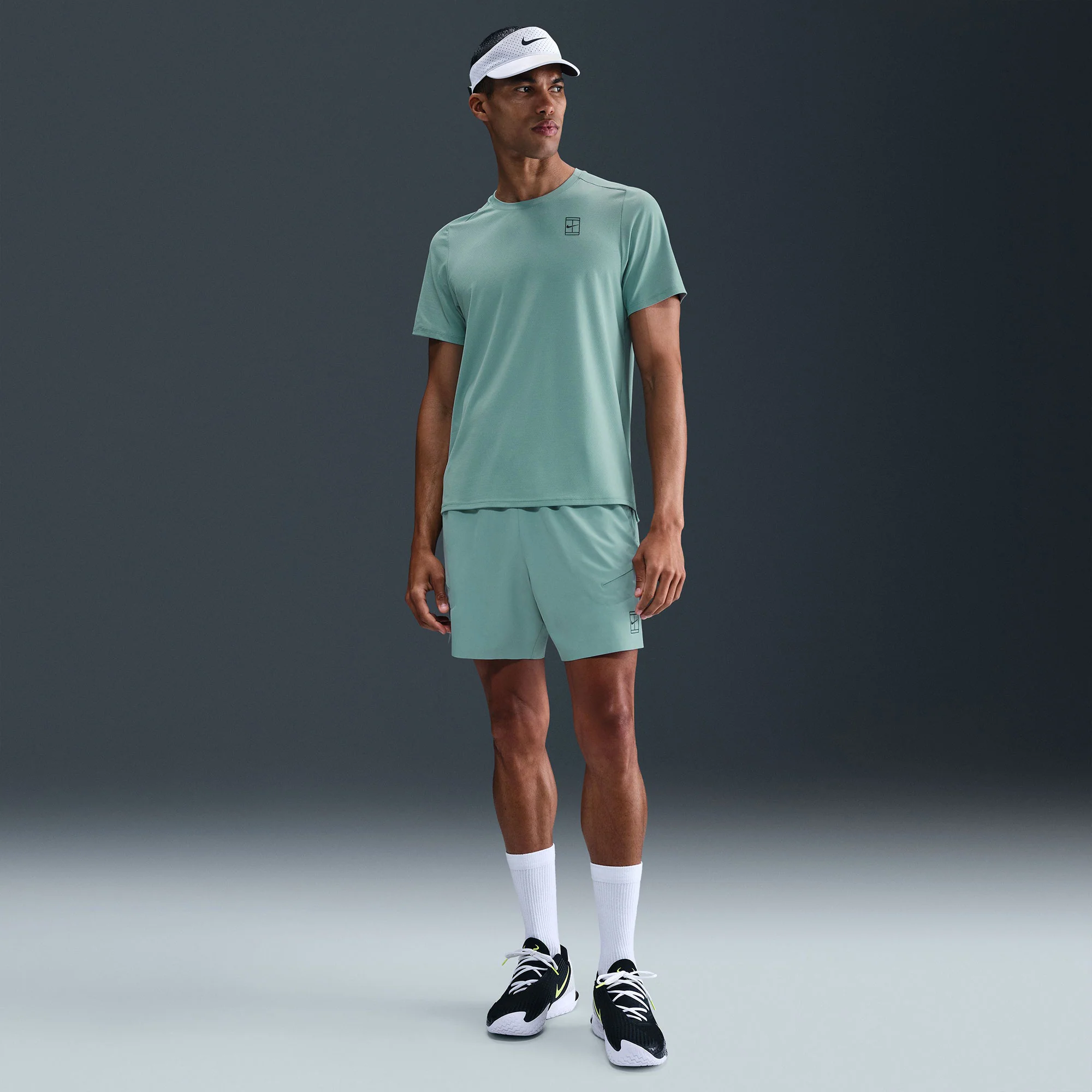 NikeCourt Advantage Men's Dri-FIT Tennis Shirt - Image 4