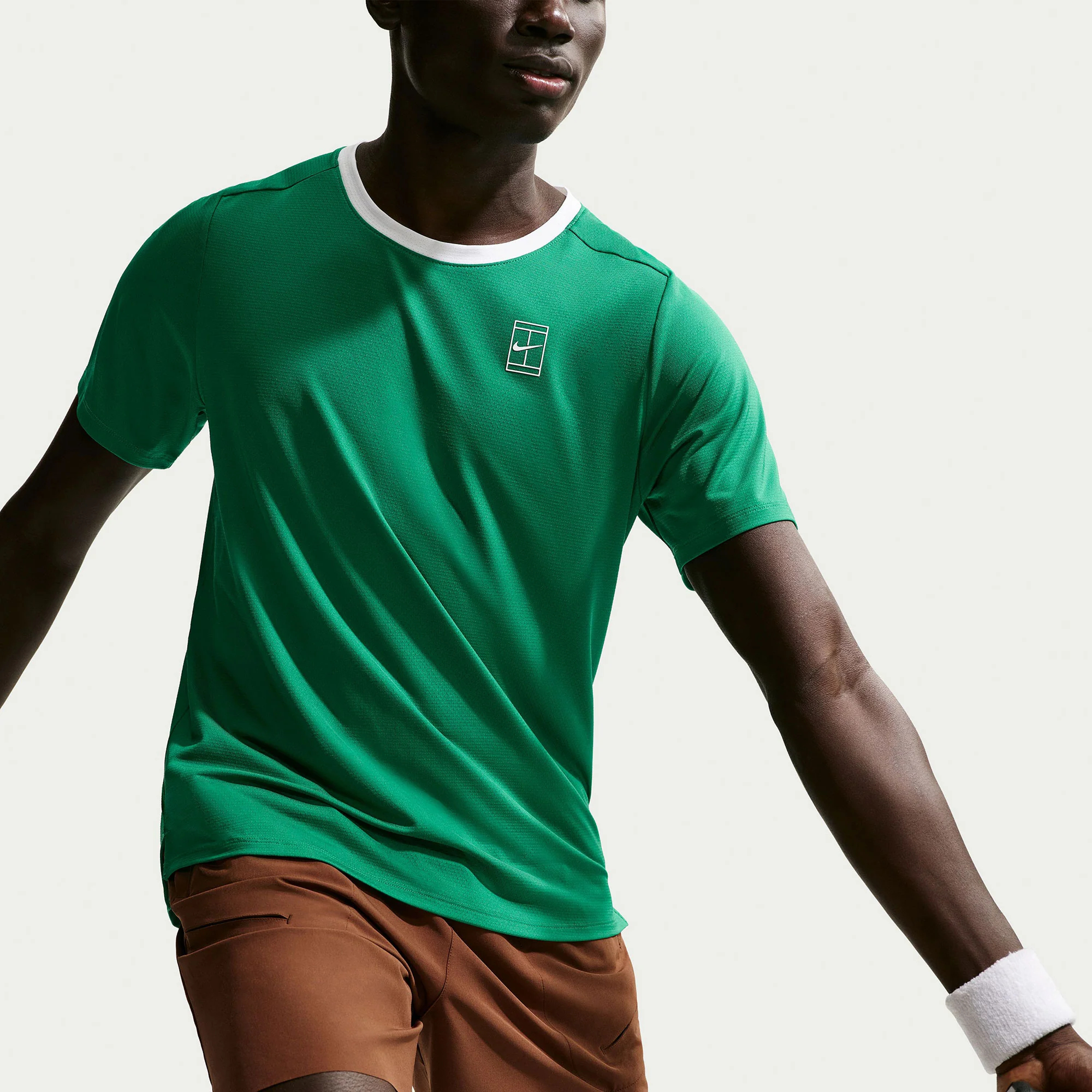 NikeCourt Advantage Men's Dri-FIT Tennis Shirt - Image 3