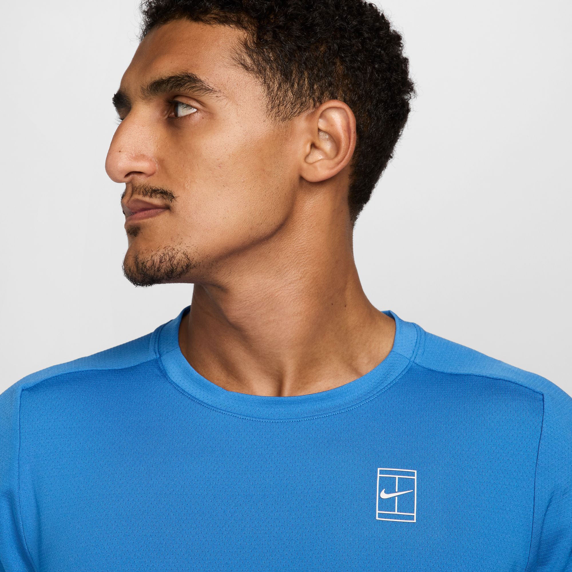 NikeCourt Advantage Men's Dri-FIT Tennis Shirt - Image 3