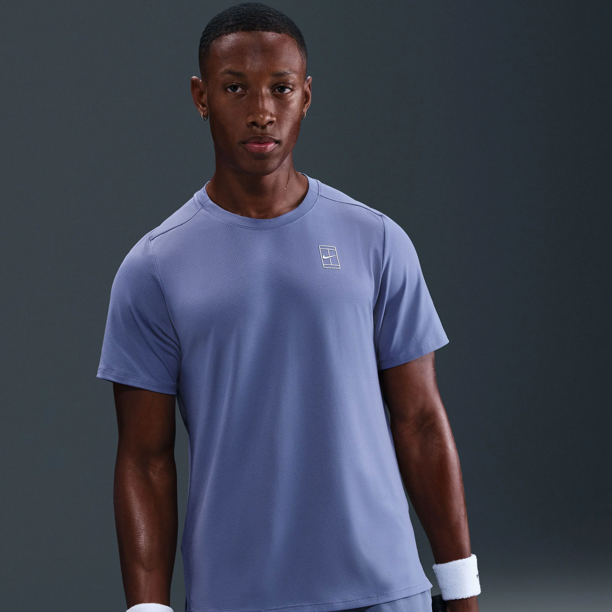 NikeCourt Advantage Men's Dri-FIT Tennis Shirt