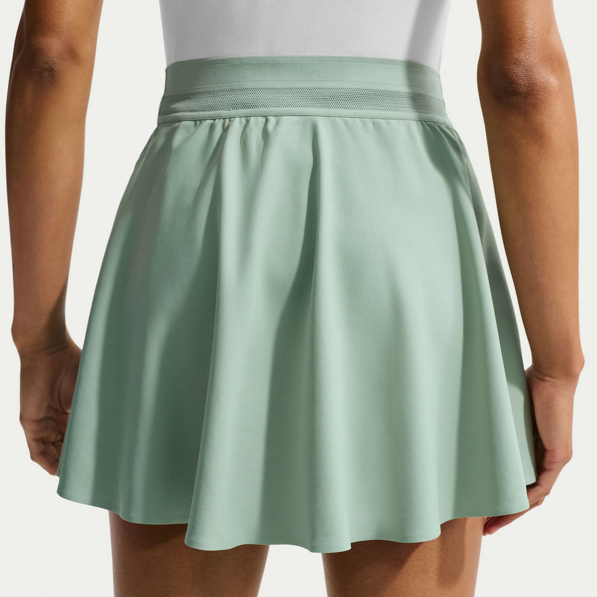 NikeCourt Advantage Women's Dri-FIT High-Waisted Regular Tennis Skirt - Image 3