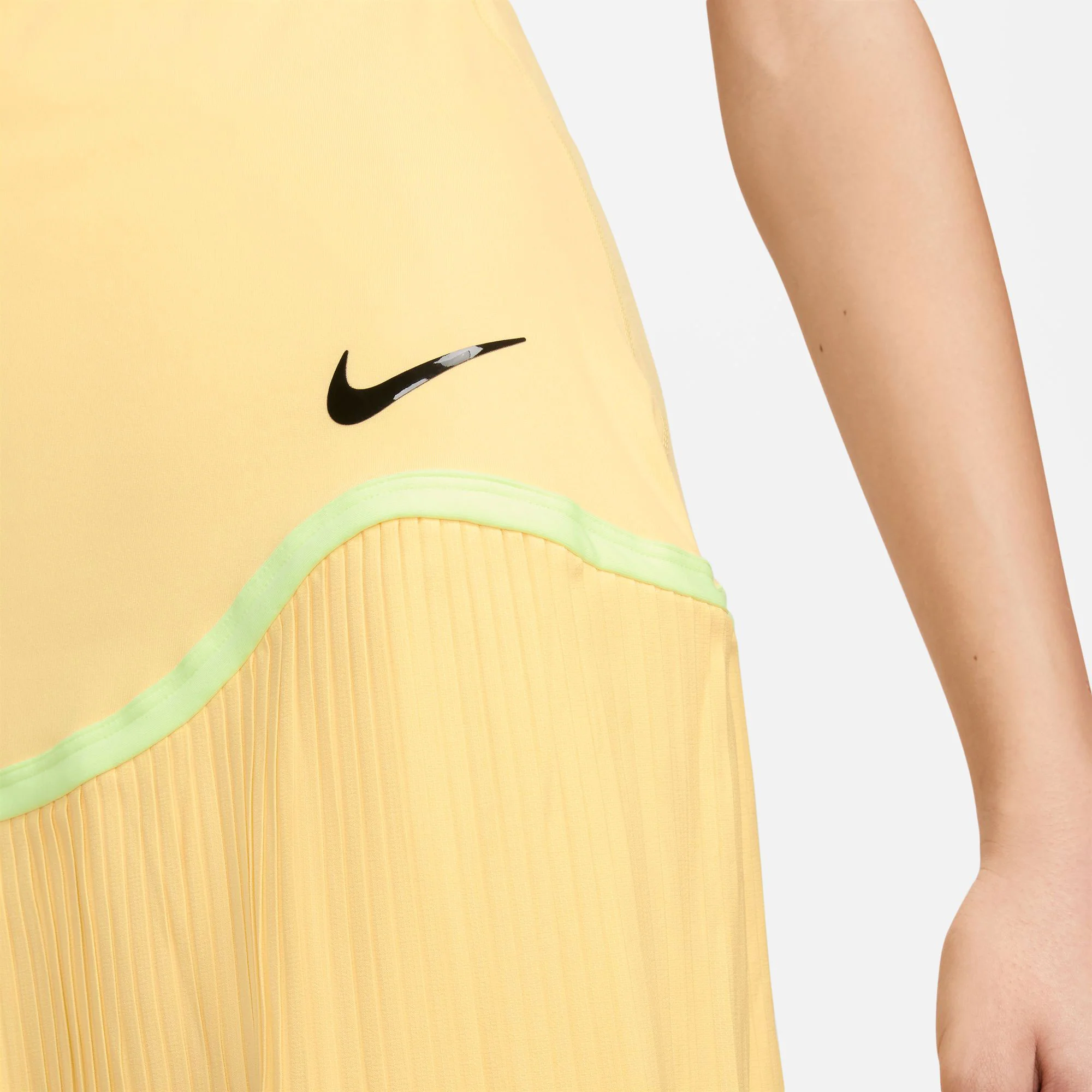 NikeCourt Advantage Women's Dri-FIT Pleated Tennis Skirt - Image 5
