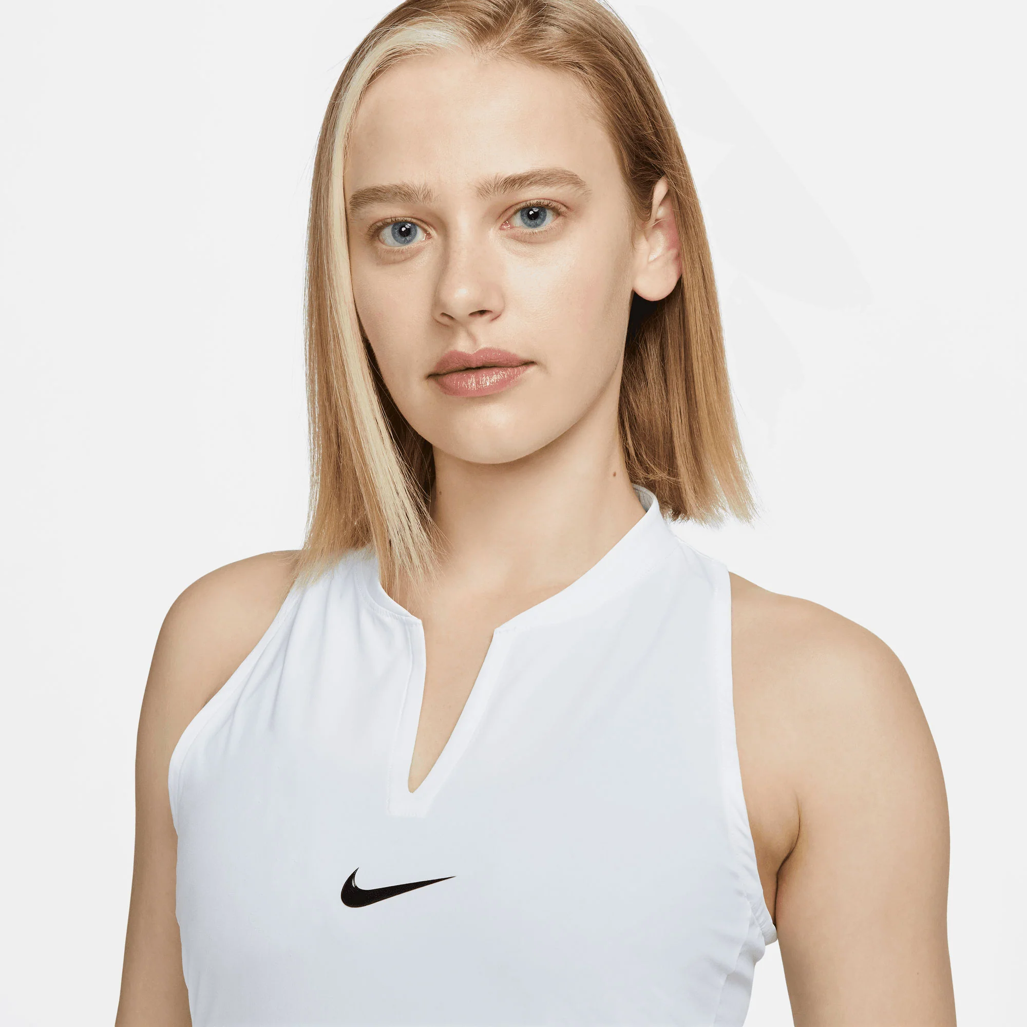 NikeCourt Advantage Women's Dri-FIT Tennis Dress - Image 3