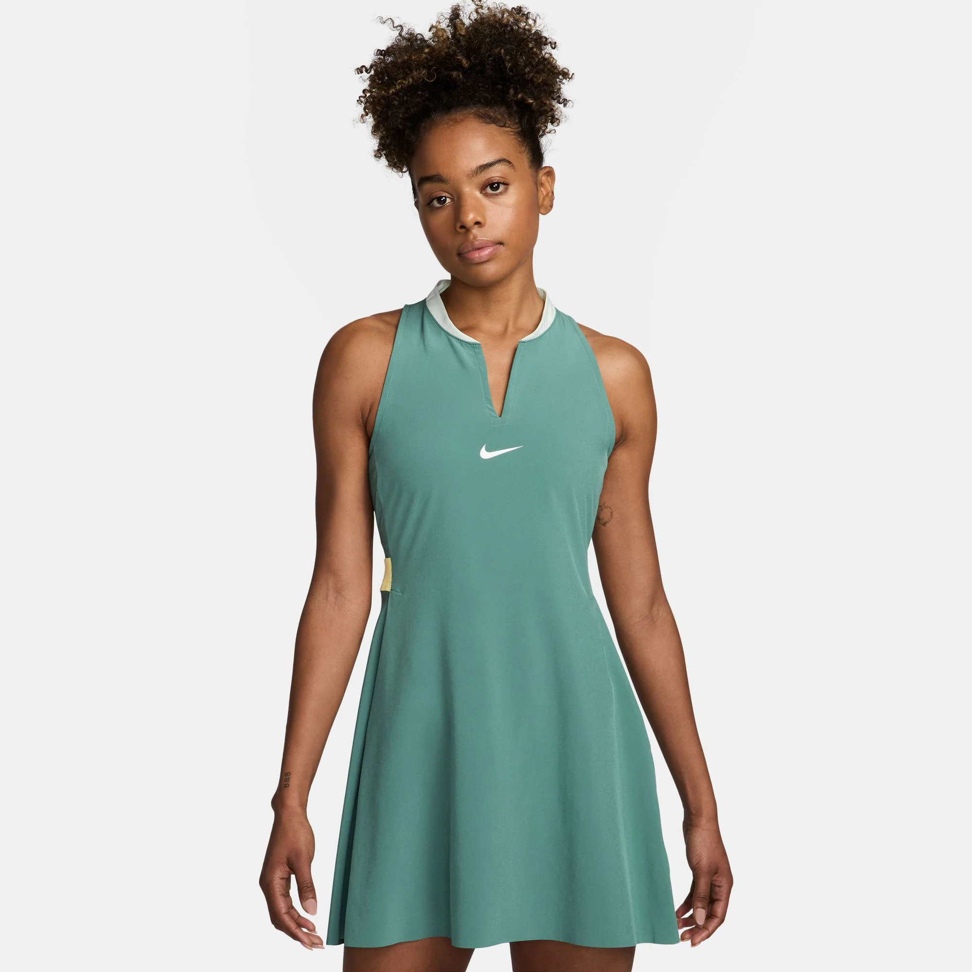NikeCourt Advantage Women's Dri-FIT Tennis Dress