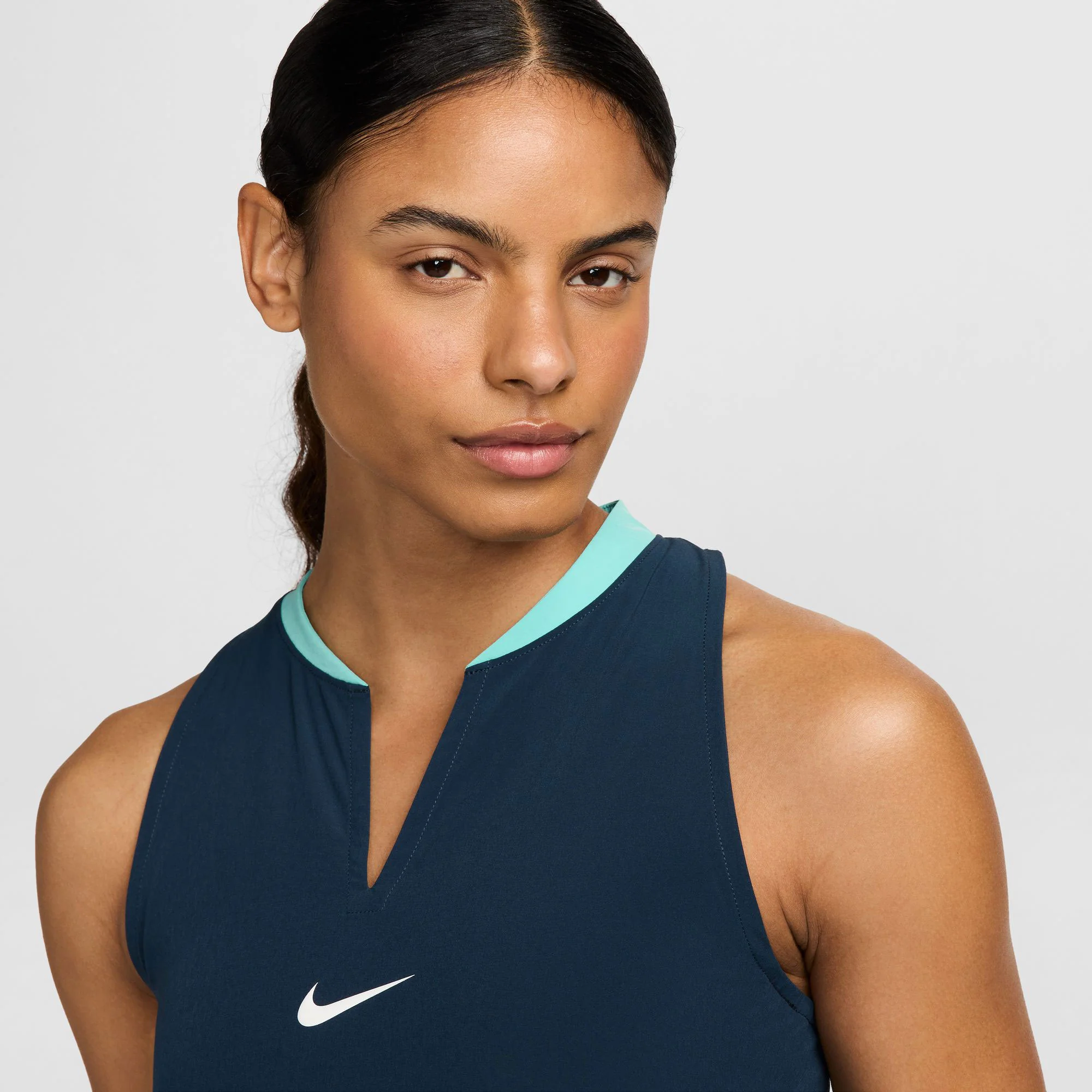 NikeCourt Advantage Women's Dri-FIT Tennis Dress - Image 3