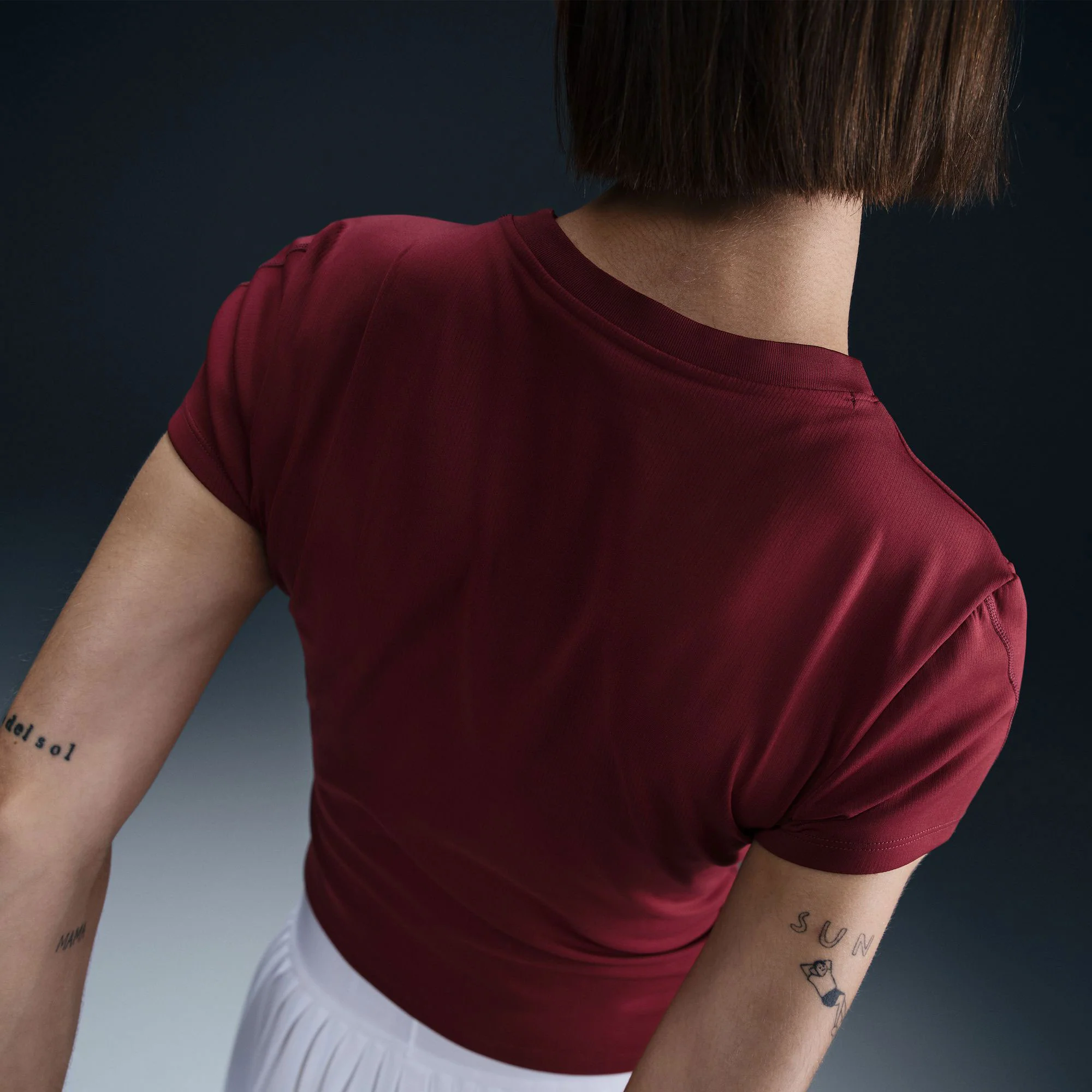 NikeCourt Advantage Women's Dri-FIT Tennis Shirt - Image 2