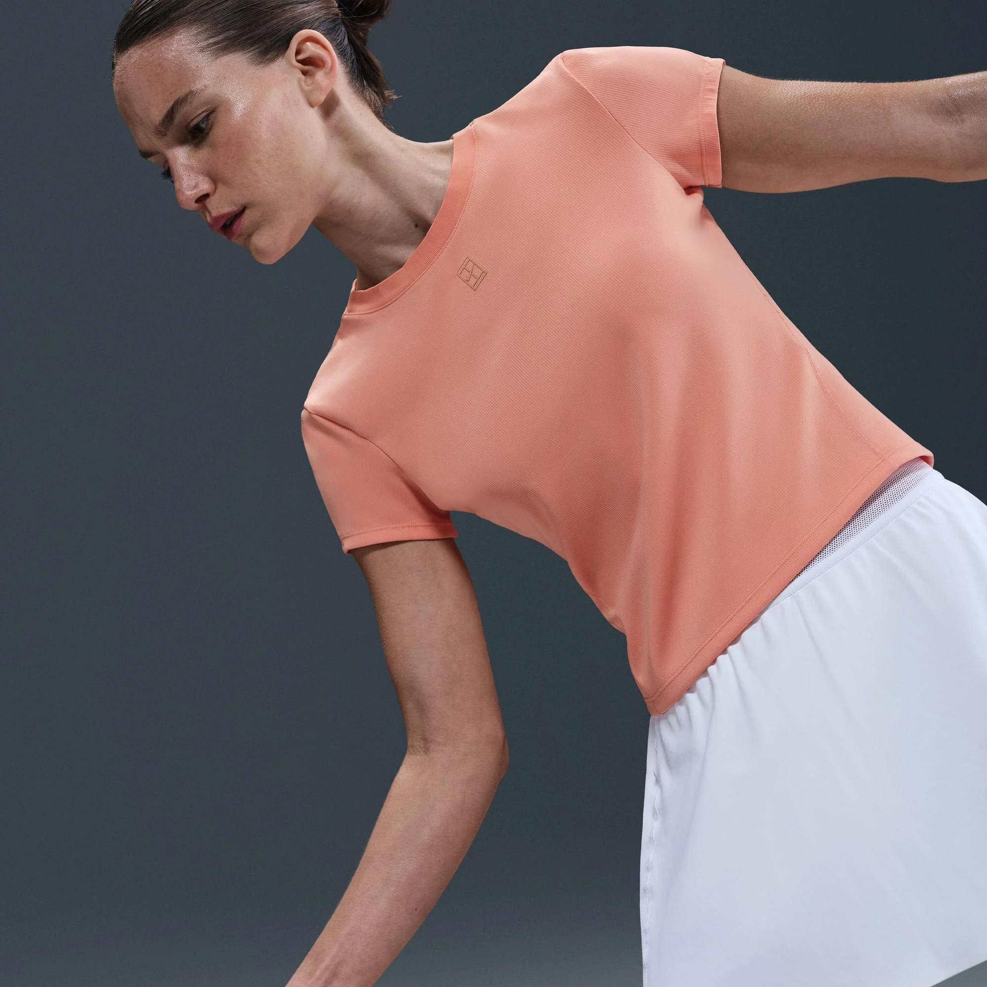 NikeCourt Advantage Women's Dri-FIT Tennis Shirt - Image 3