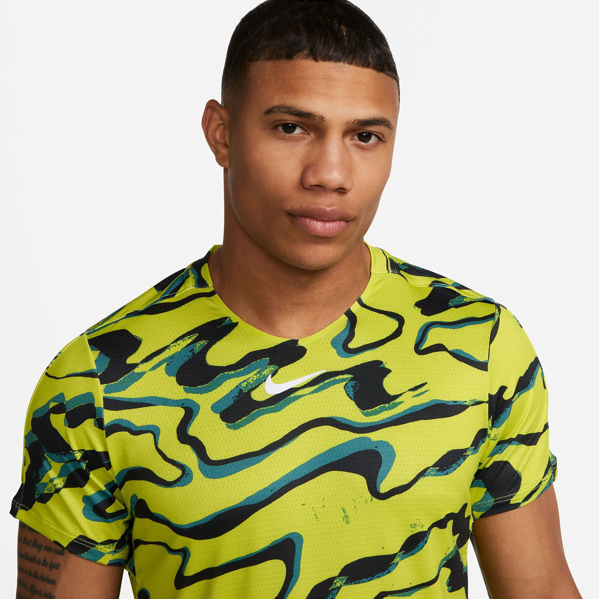 NikeCourt Dri-FIT Advantage Men's Printed Tennis Shirt - Image 3