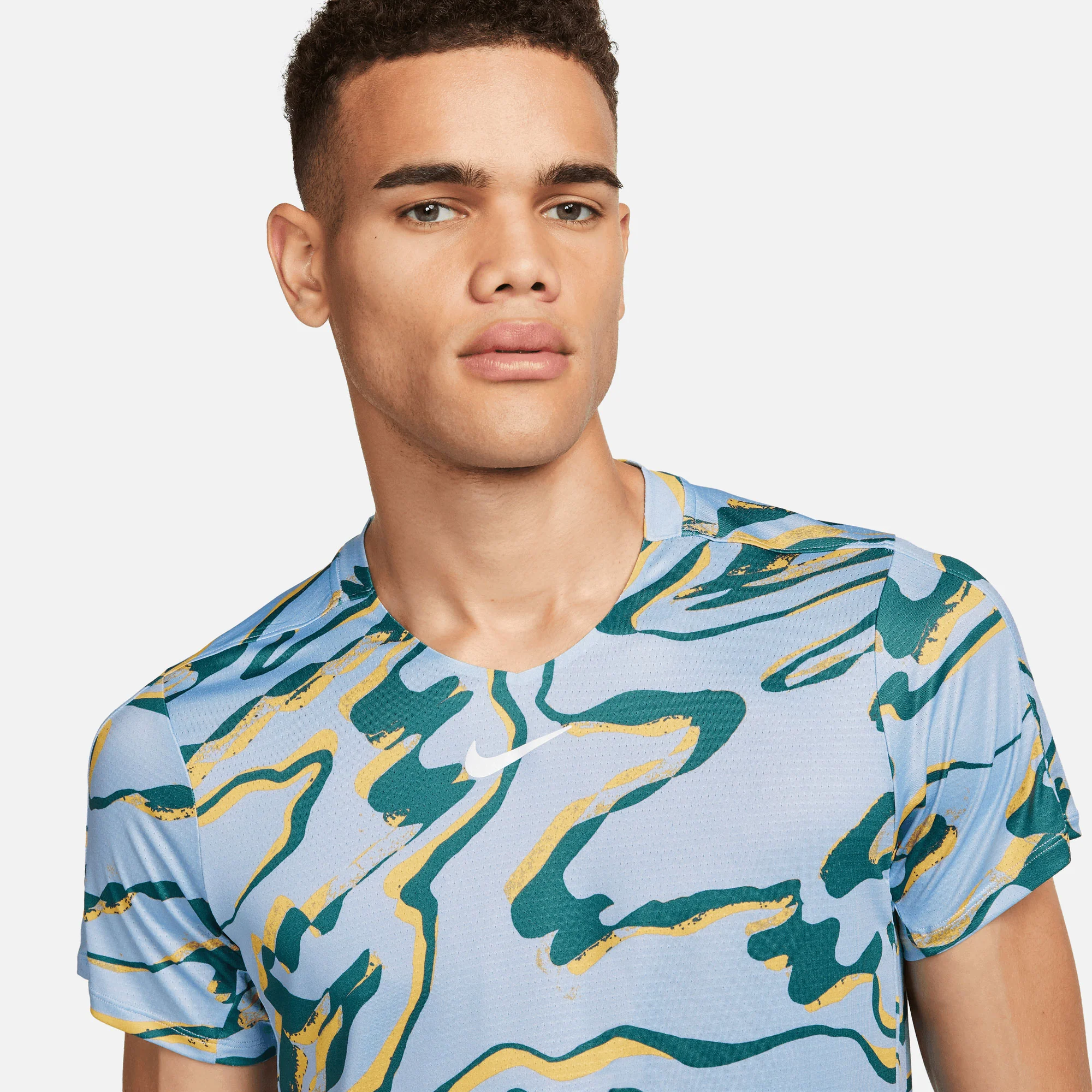 NikeCourt Dri-FIT Advantage Men's Printed Tennis Shirt - Image 3