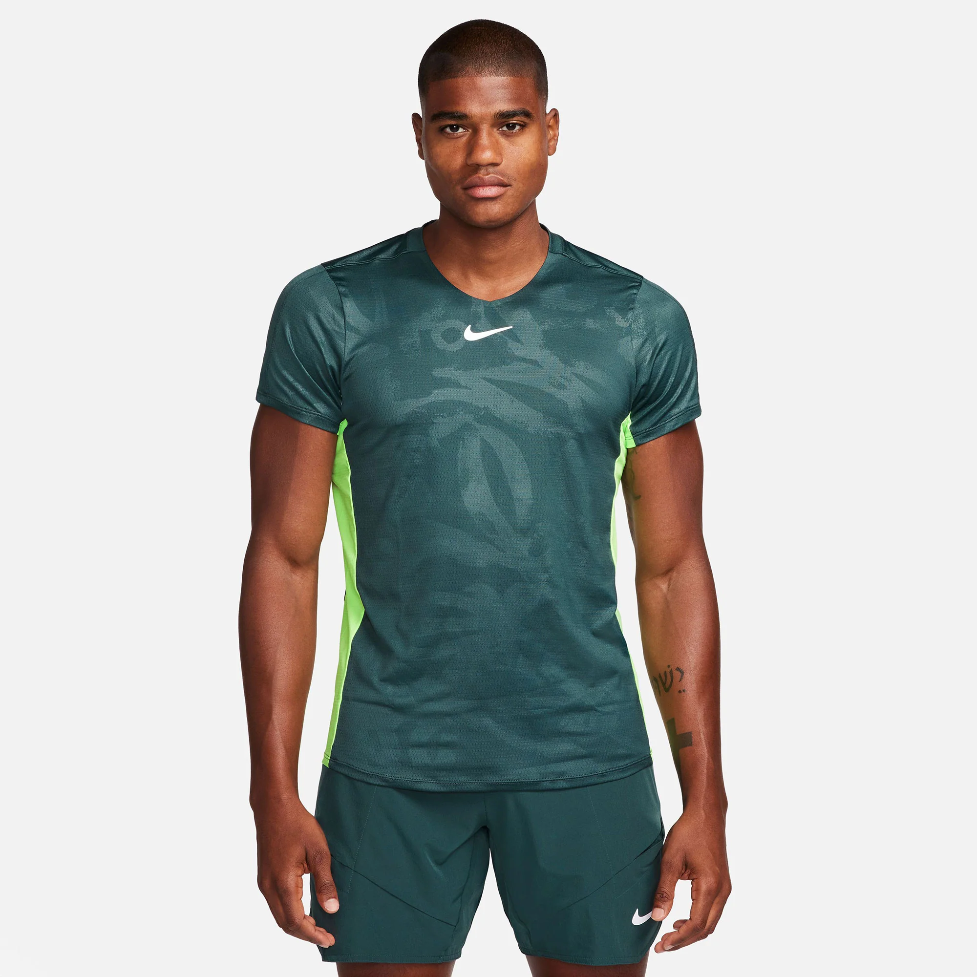 NikeCourt Dri-FIT Advantage Men's Printed Tennis Shirt