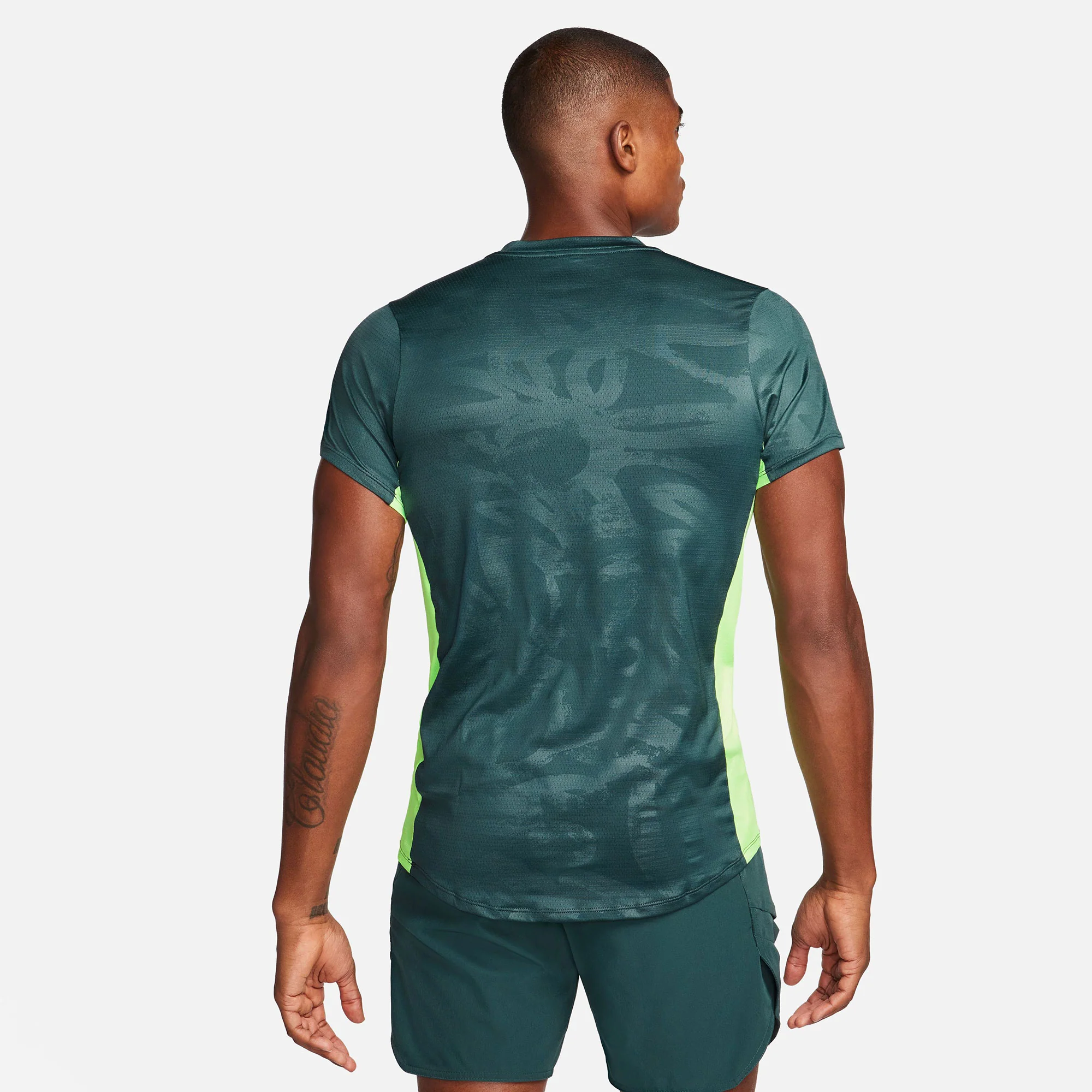 NikeCourt Dri-FIT Advantage Men's Printed Tennis Shirt - Image 2