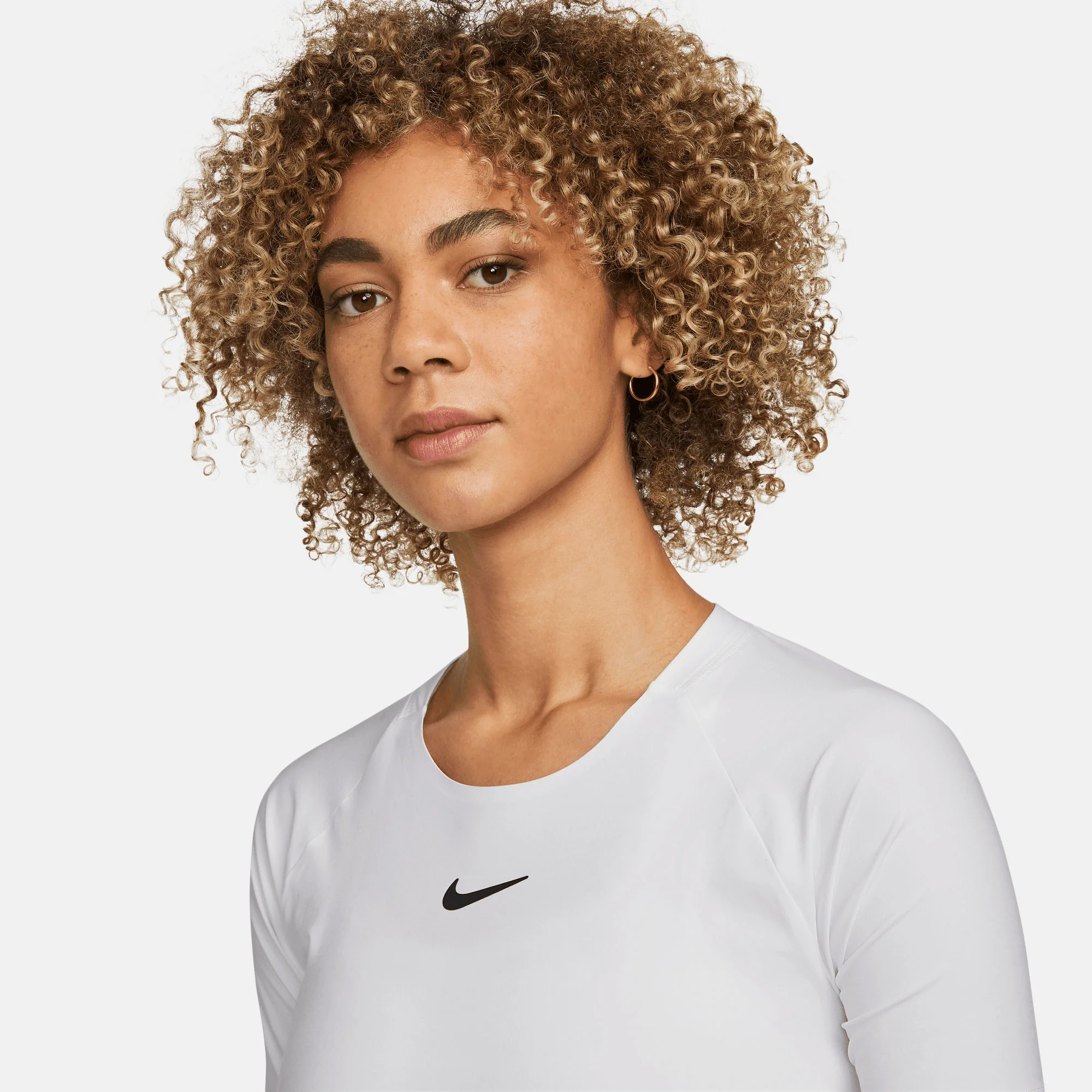 NikeCourt Dri-FIT Advantage Women's Tennis Shirt - Image 3