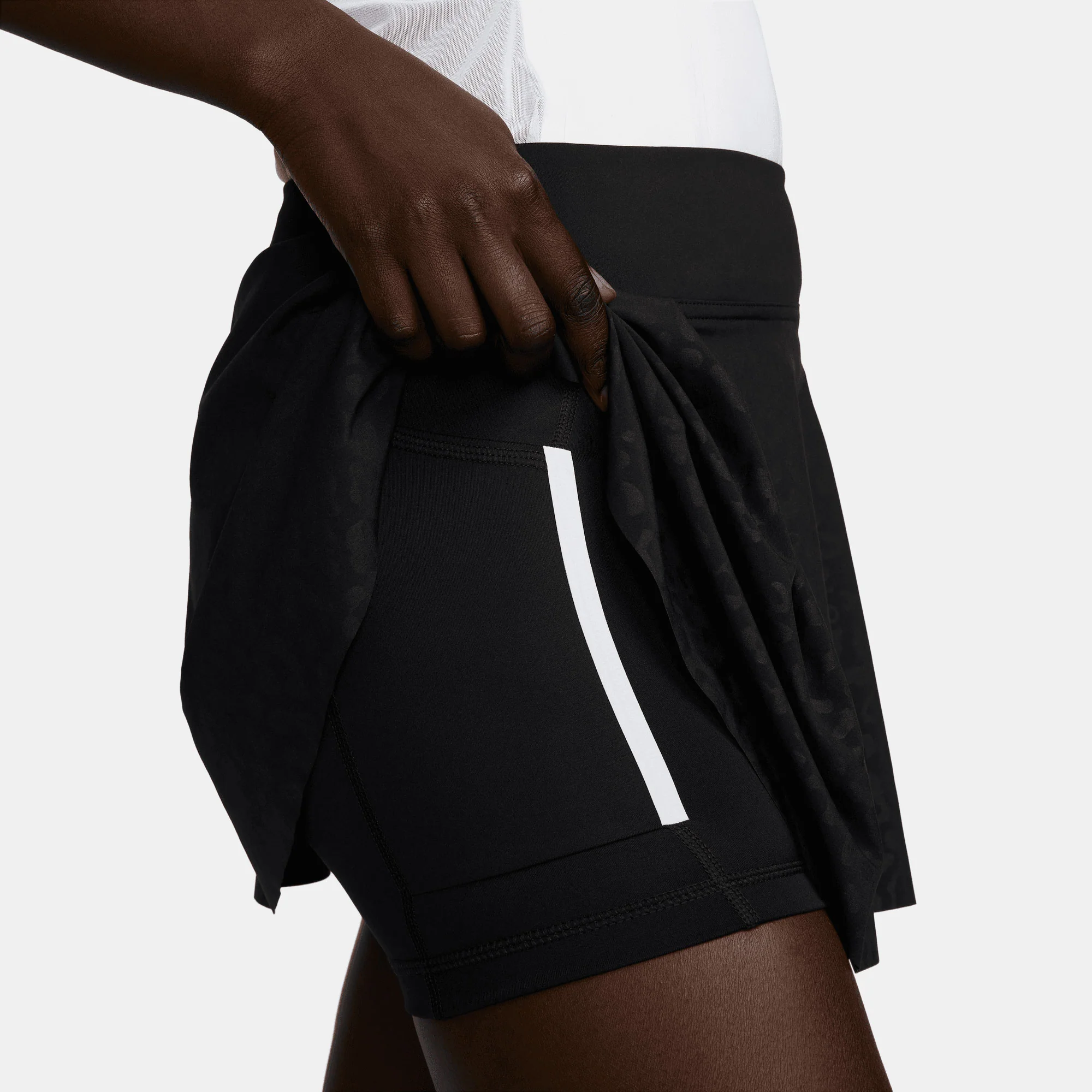 NikeCourt Dri-FIT Club Women's Printed Tennis Skirt - Image 5