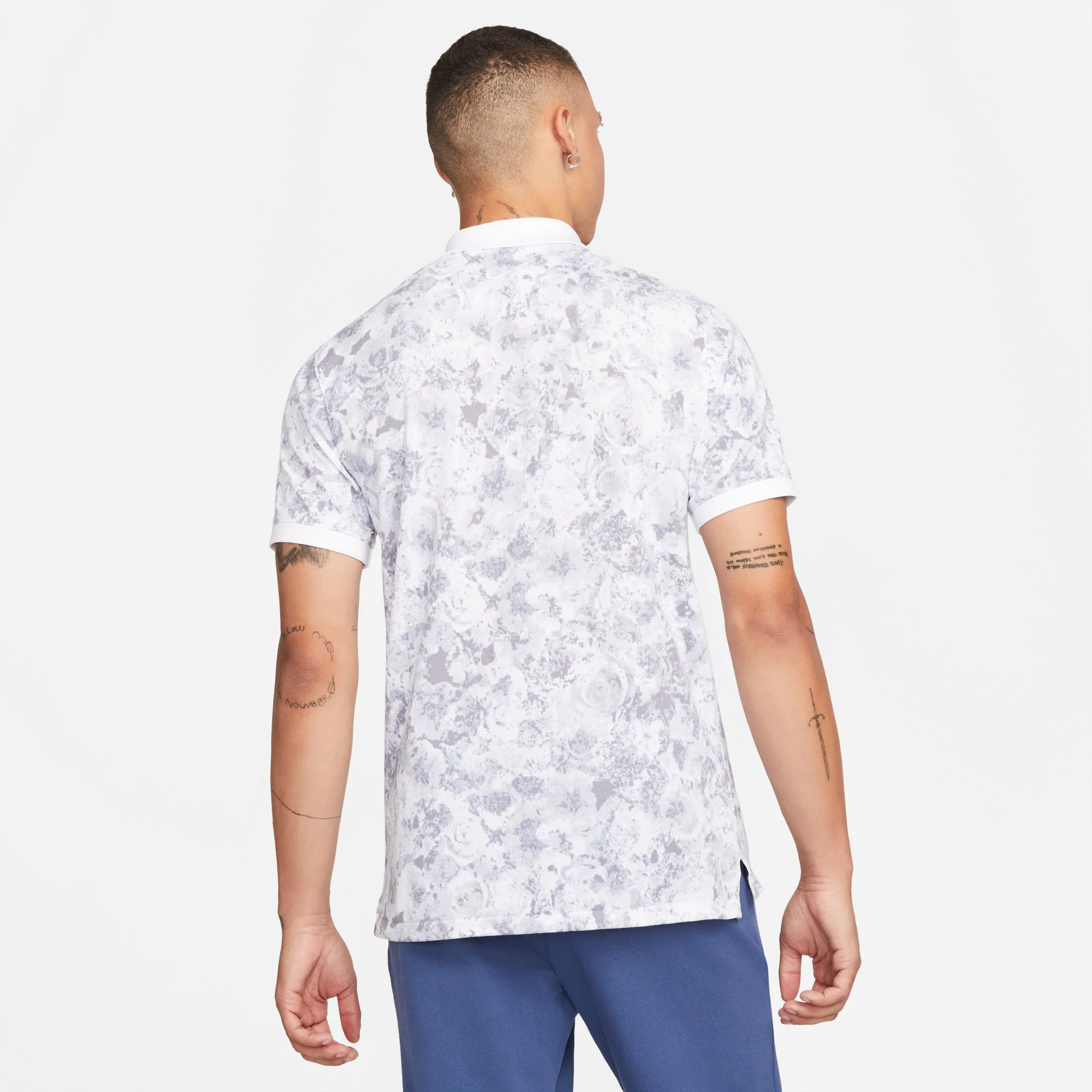 NikeCourt Dri-FIT Heritage London Men's Printed Tennis Polo - Image 2