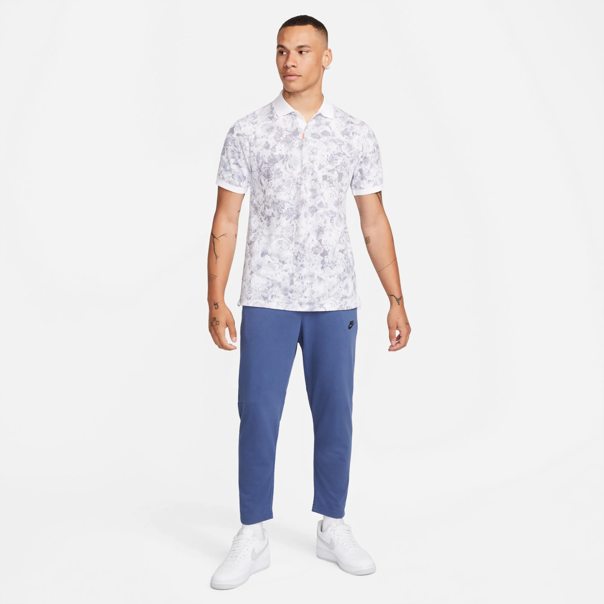 NikeCourt Dri-FIT Heritage London Men's Printed Tennis Polo - Image 8