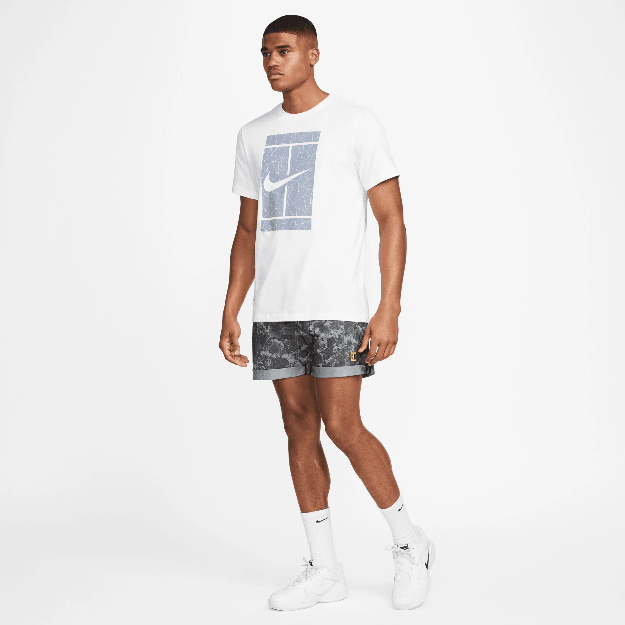 NikeCourt Dri-FIT Heritage London Men's Printed Tennis Shorts - Image 6