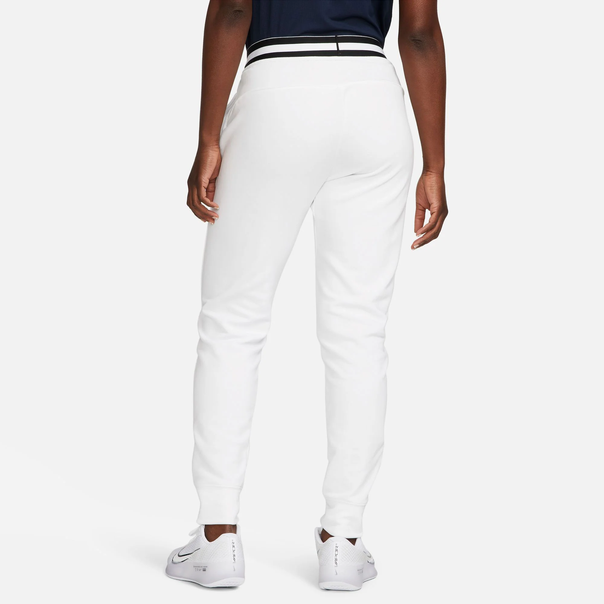 NikeCourt Dri-FIT Heritage Women's Fleece Tennis Pants - Image 2